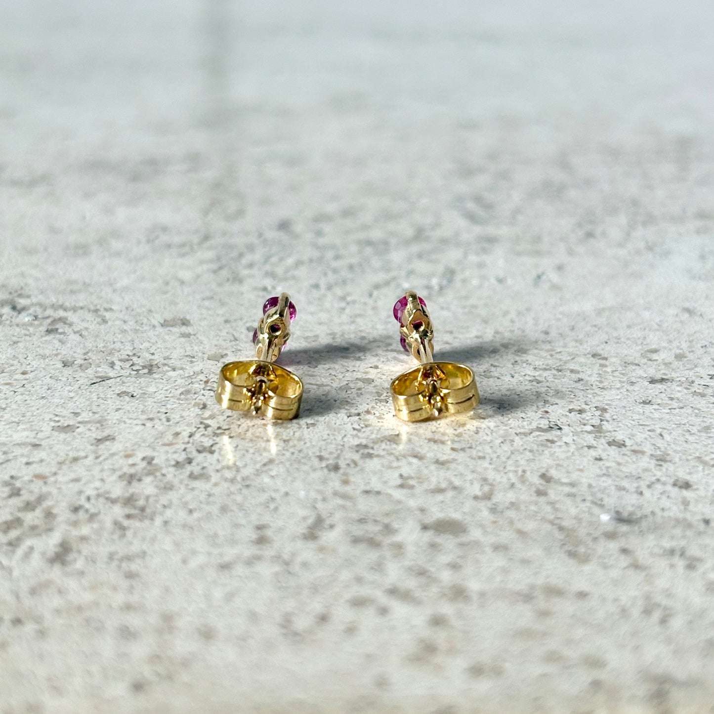 Boucles D'oreilles Puces - Or Jaune 750 & Rubis