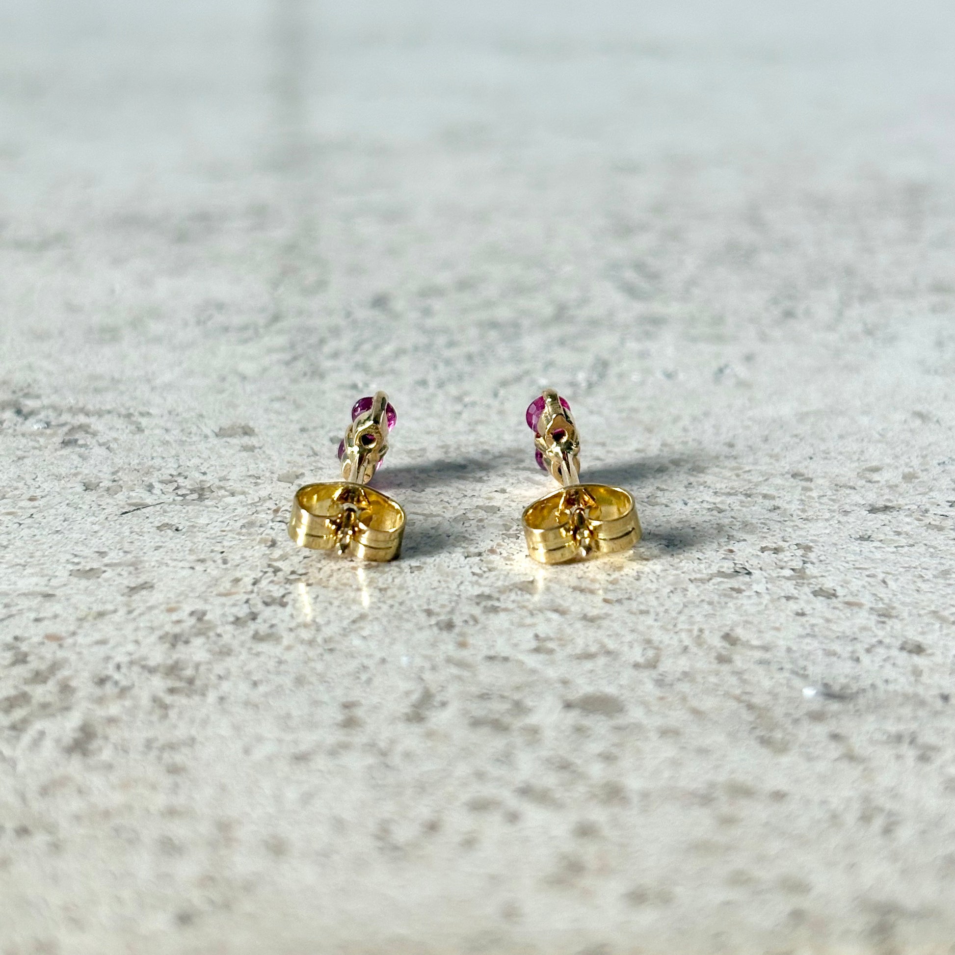 Boucles D'oreilles Puces - Or Jaune 750 & Rubis
