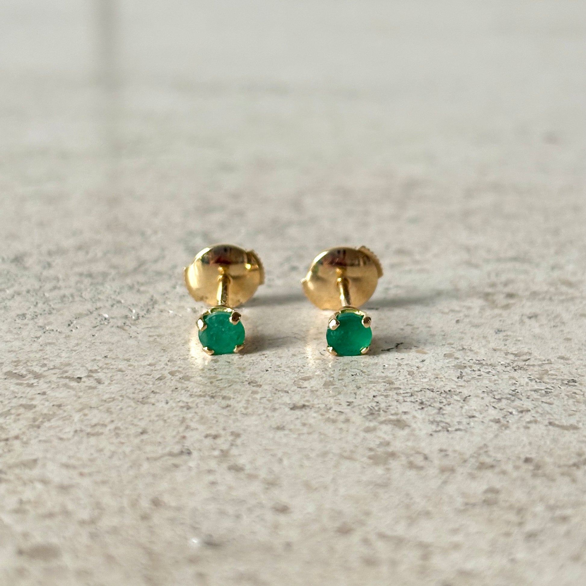 Boucles D'oreilles Puces - Or Jaune 750 & Émeraudes
