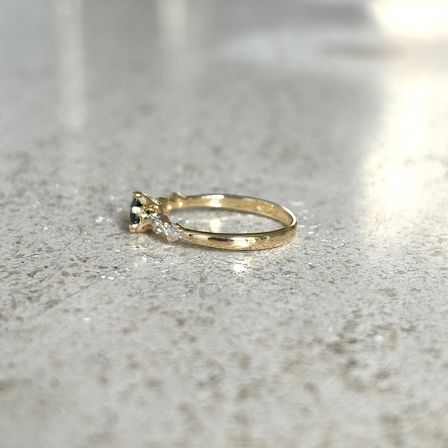 Bague Solitaire Vintage - Or Jaune 750 & Saphir