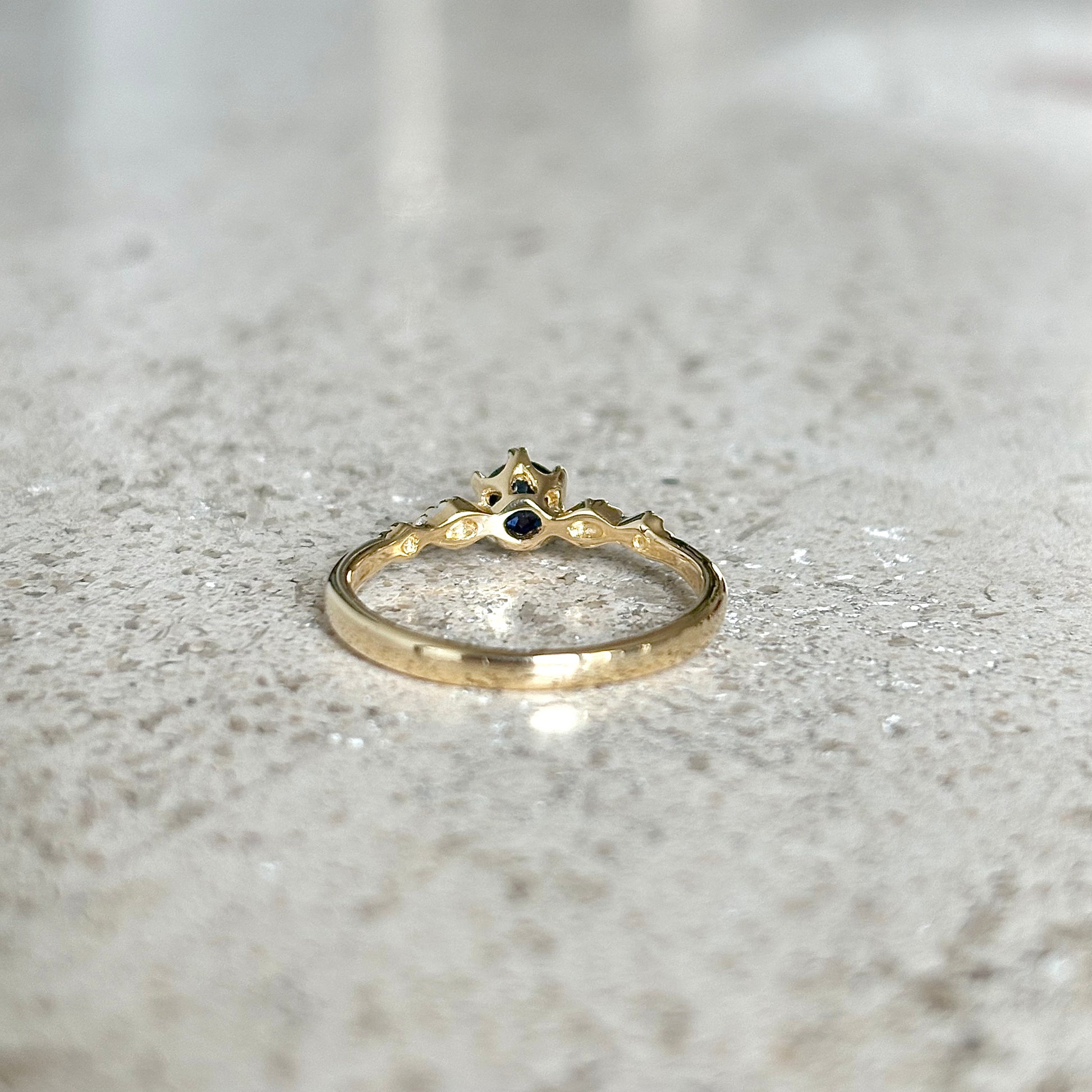 Bague Solitaire Vintage - Or Jaune 750 & Saphir