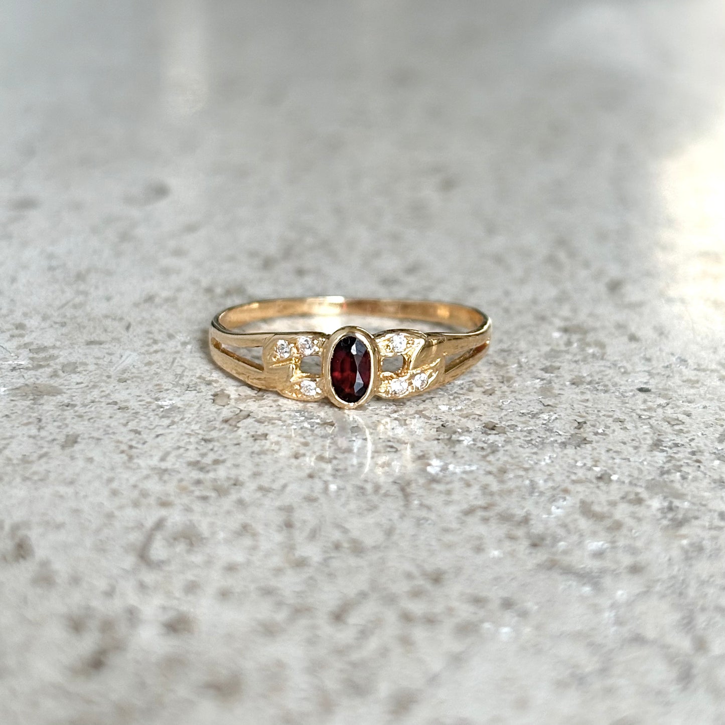 Bague Maille - Or Jaune 750 Grenat & Diamants