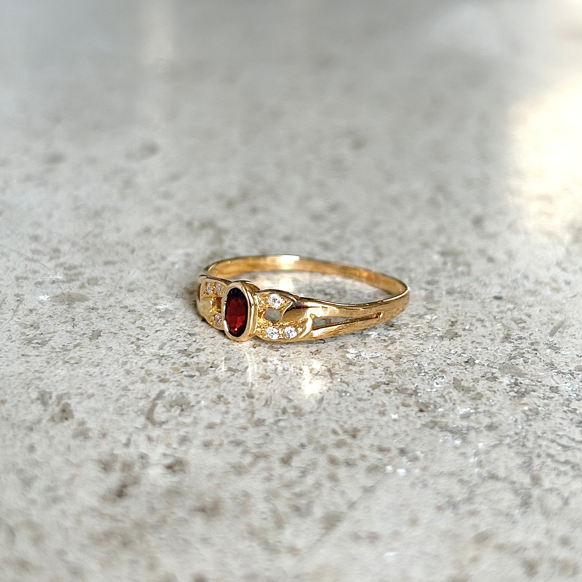 Bague Maille - Or Jaune 750 Grenat & Diamants