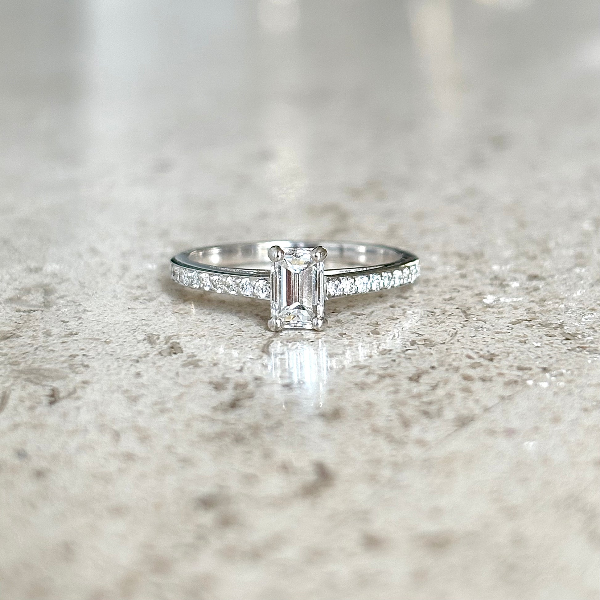 Bague Solitaire - Or Blanc 750 & Diamants