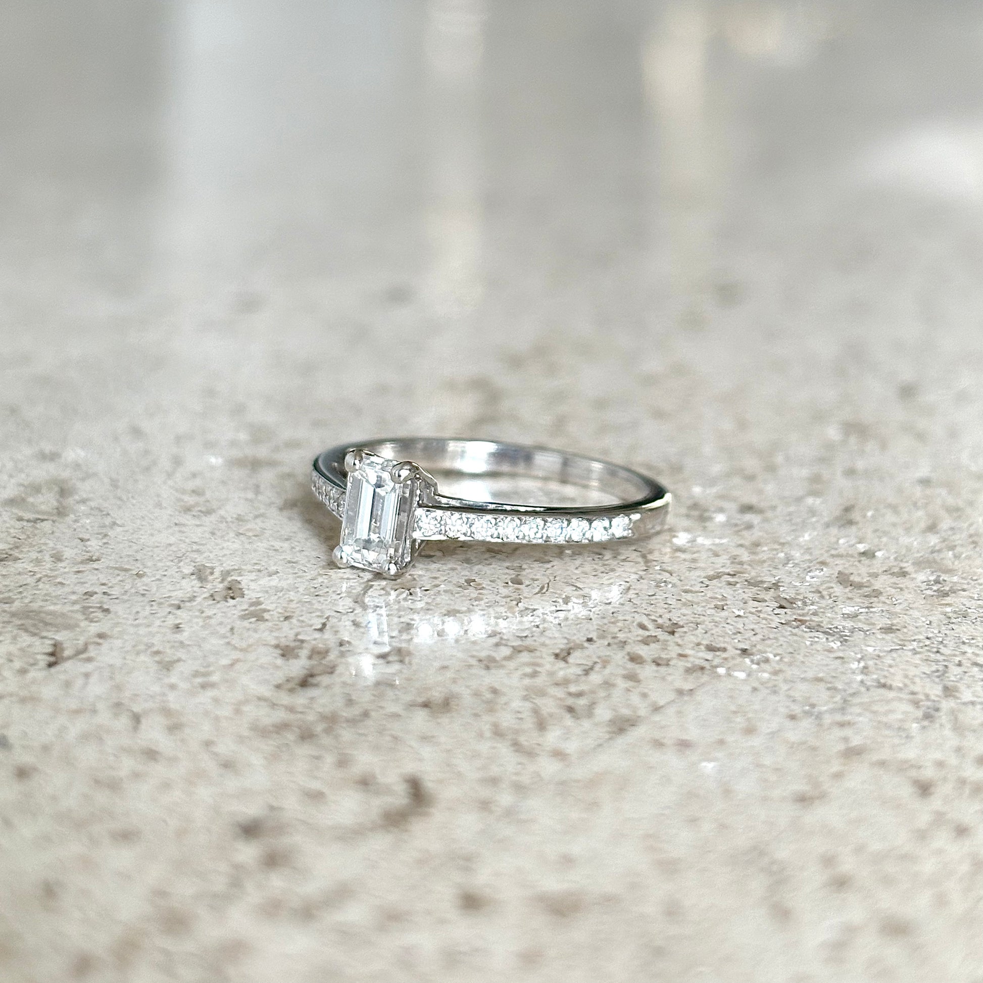 Bague Solitaire - Or Blanc 750 & Diamants