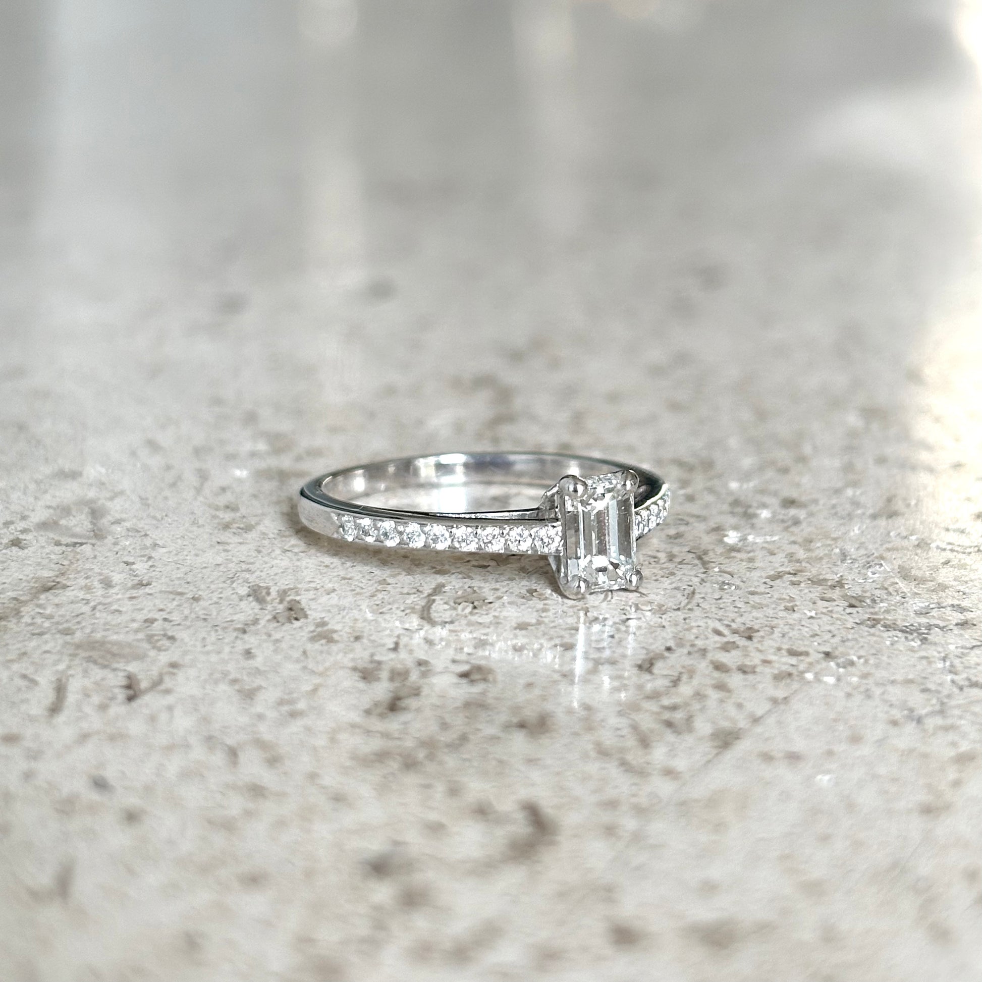 Bague Solitaire - Or Blanc 750 & Diamants
