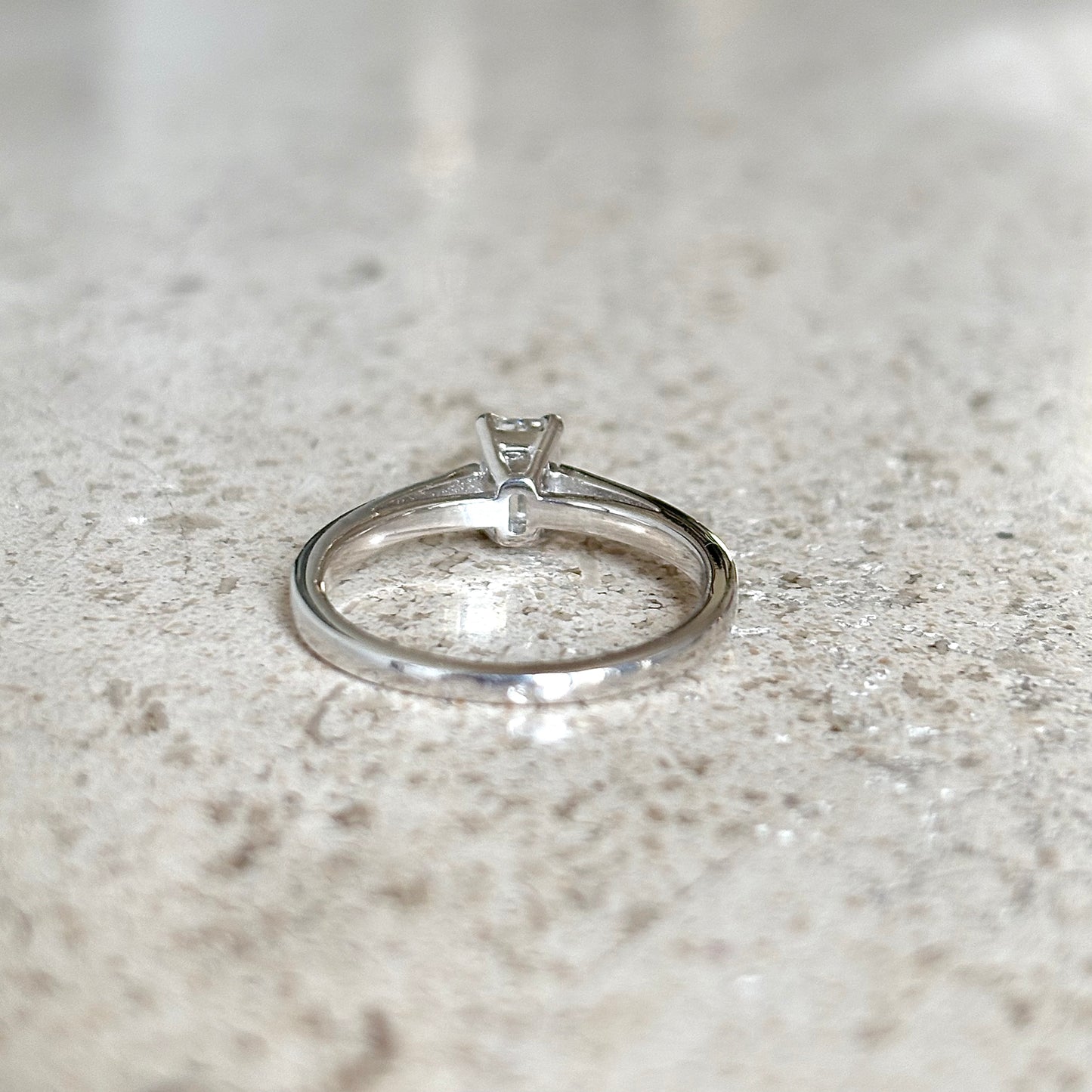 Bague Solitaire - Or Blanc 750 & Diamants