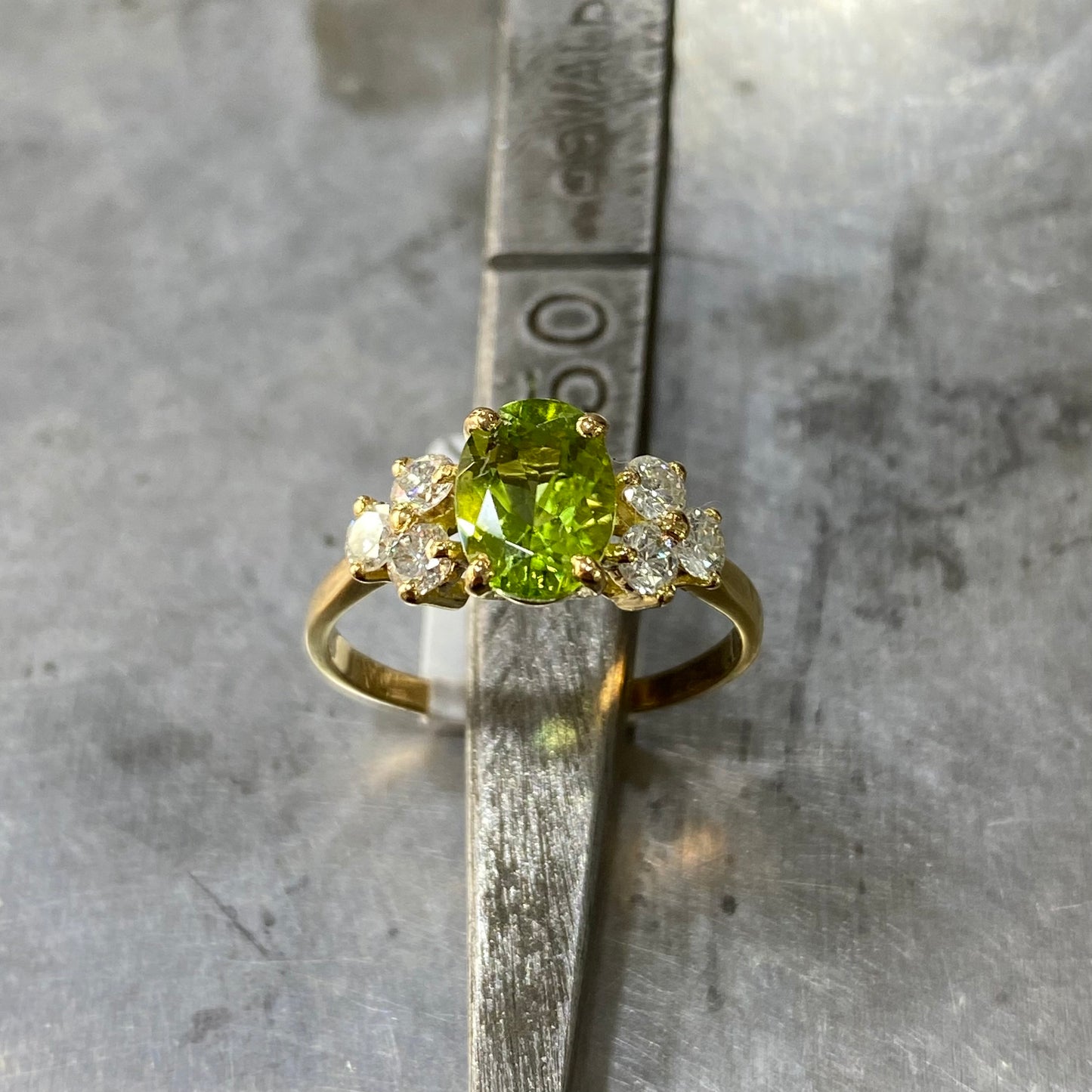 Bague Nausicaä - Or Jaune 750 Péridot & Diamants Création Fremont