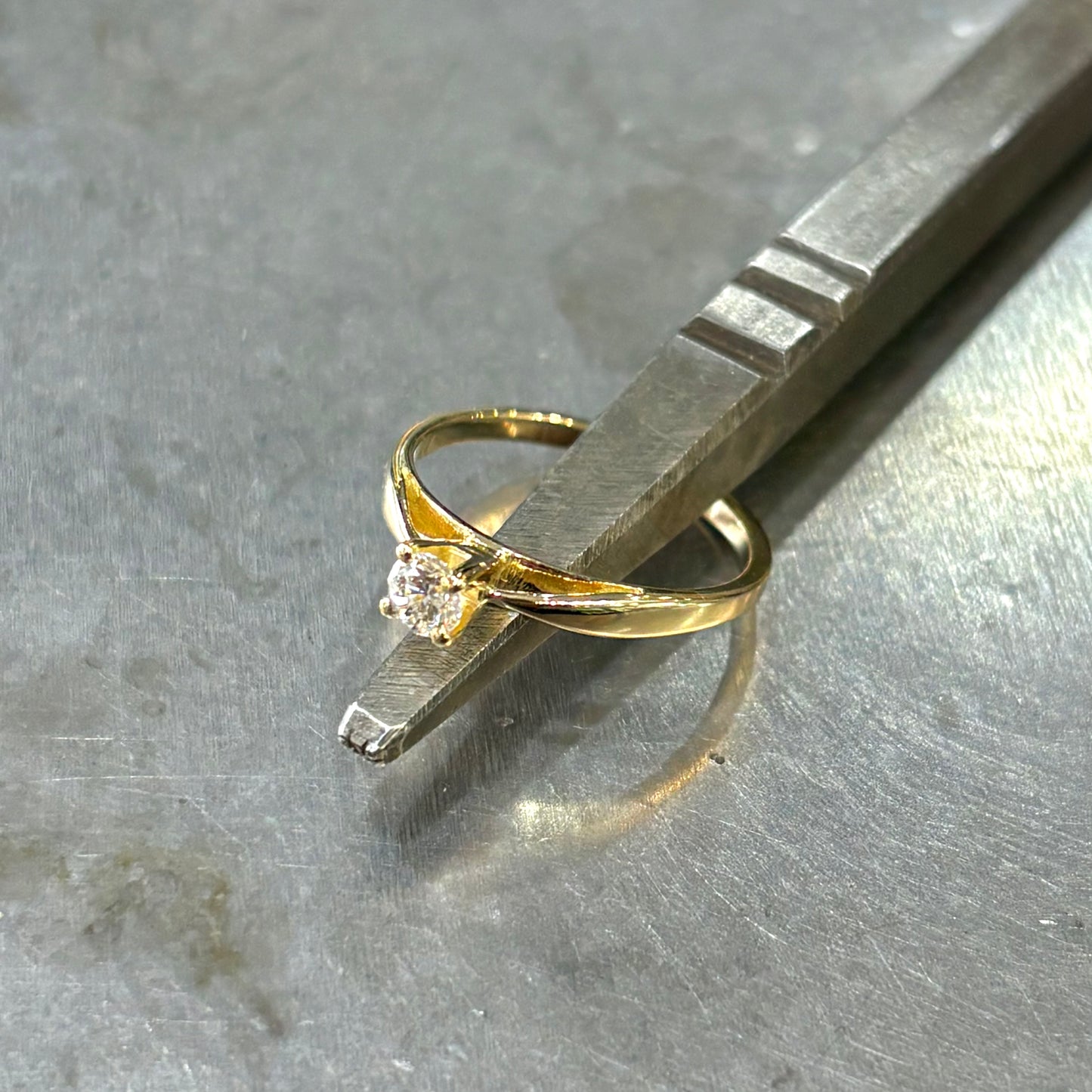 Bague Solitaire - Or Jaune 750 & Diamant