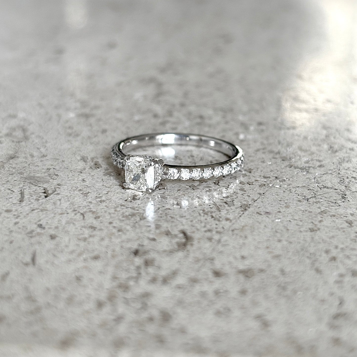 Bague Solitaire - Or Blanc 750 & Diamants