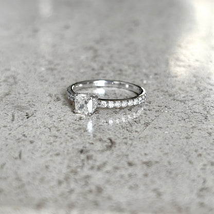 Bague Solitaire - Or Blanc 750 & Diamants