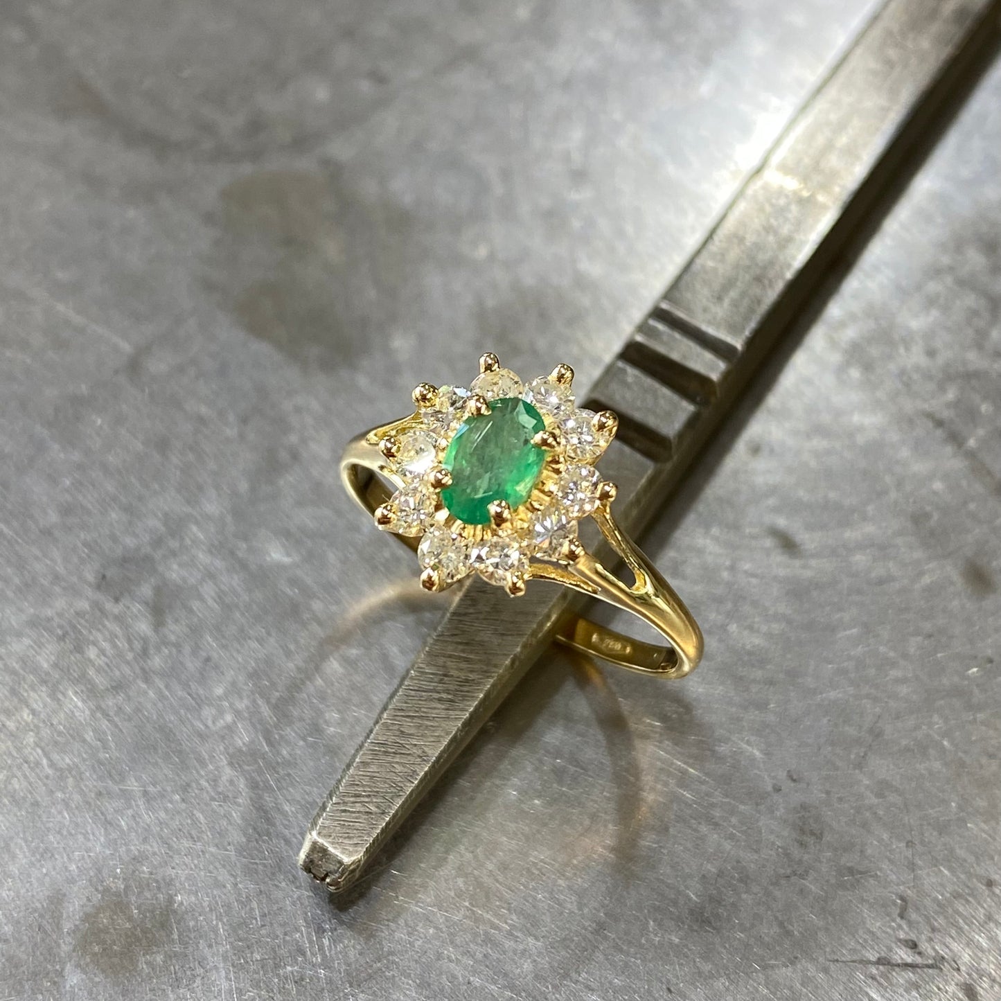 Bague Marguerite - Or Jaune 750 Émeraude & Diamants Neuf