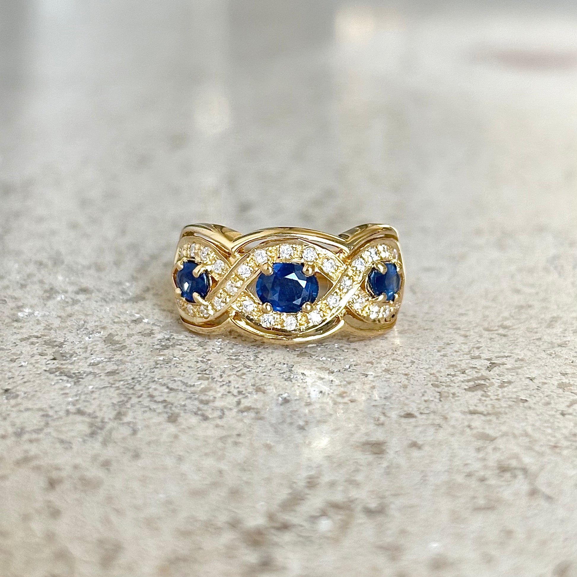 Bague Trilogie - Or Jaune 750 Saphirs & Diamants