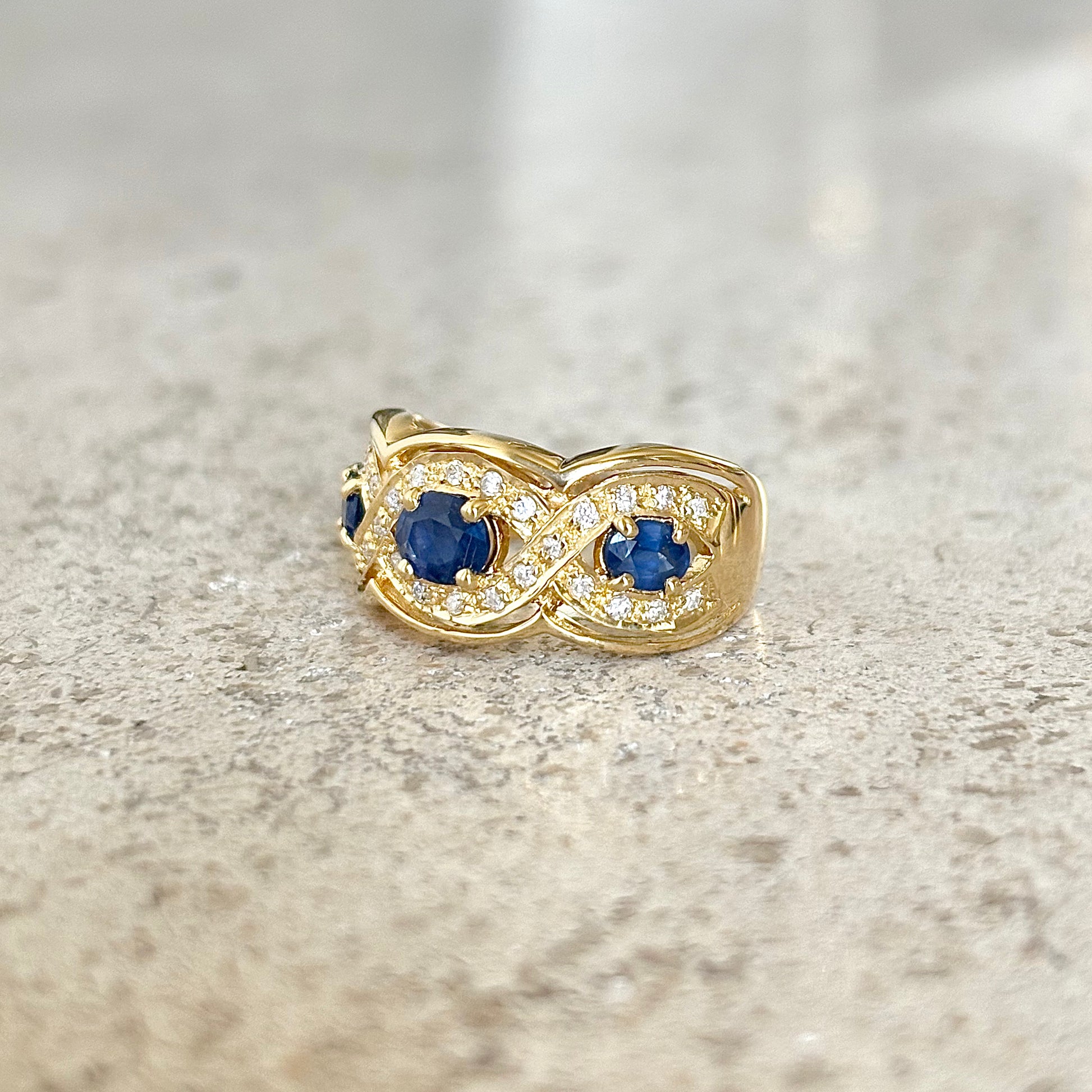 Bague Trilogie - Or Jaune 750 Saphirs & Diamants
