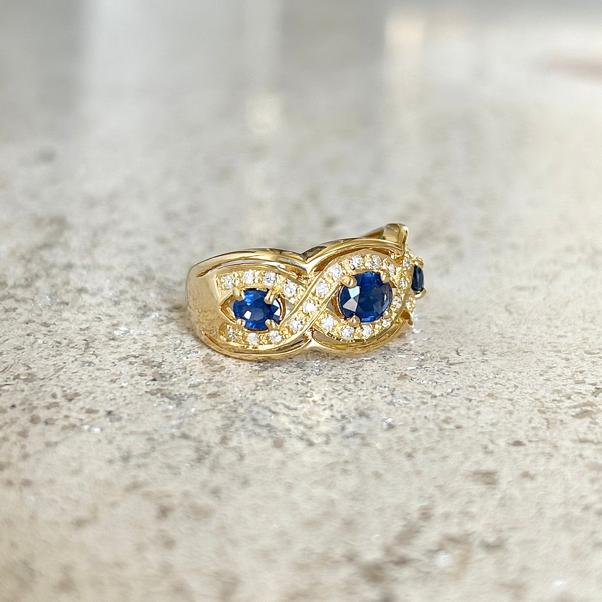 Bague Trilogie - Or Jaune 750 Saphirs & Diamants
