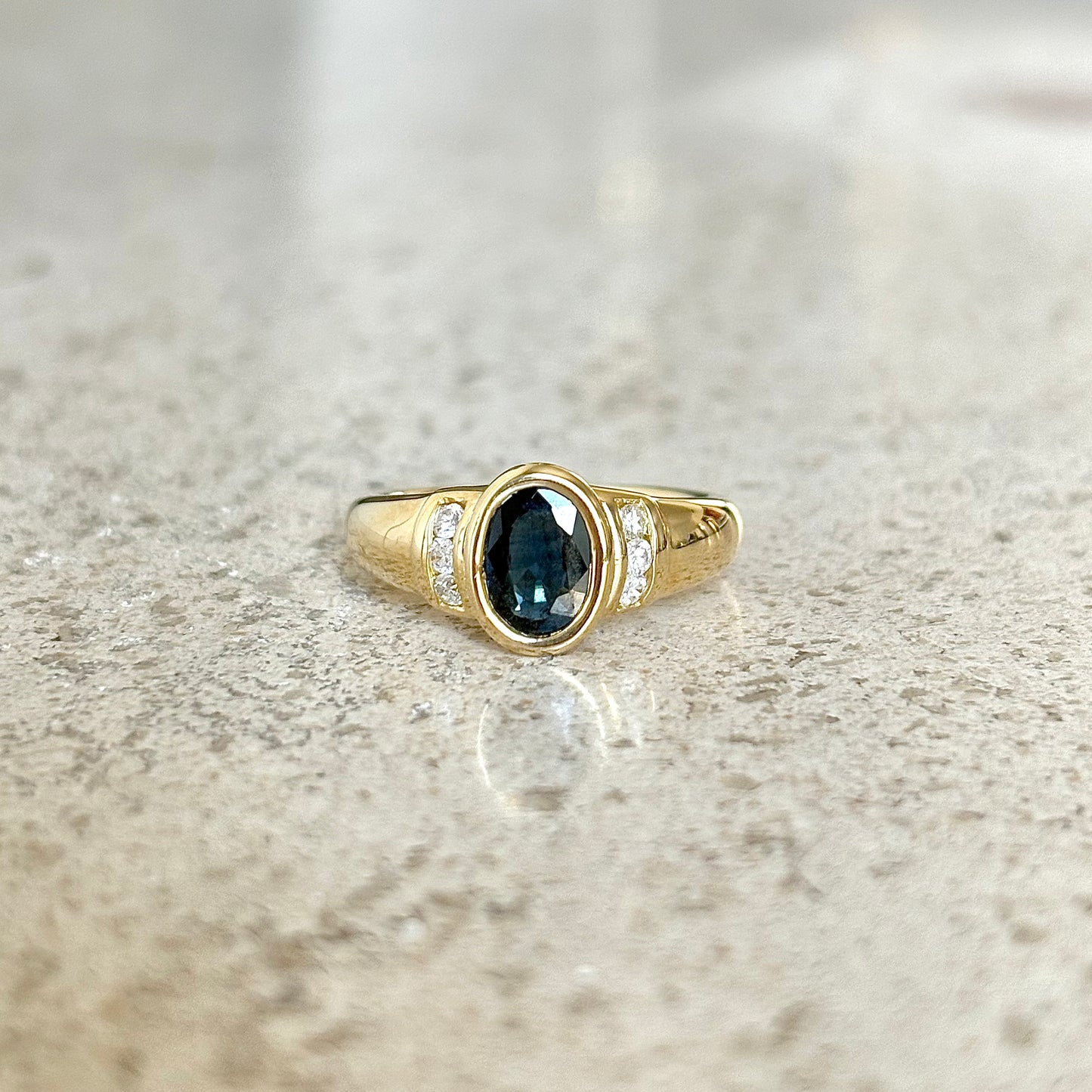 Bague Jonc- Or Jaune 750 Saphir & Diamants