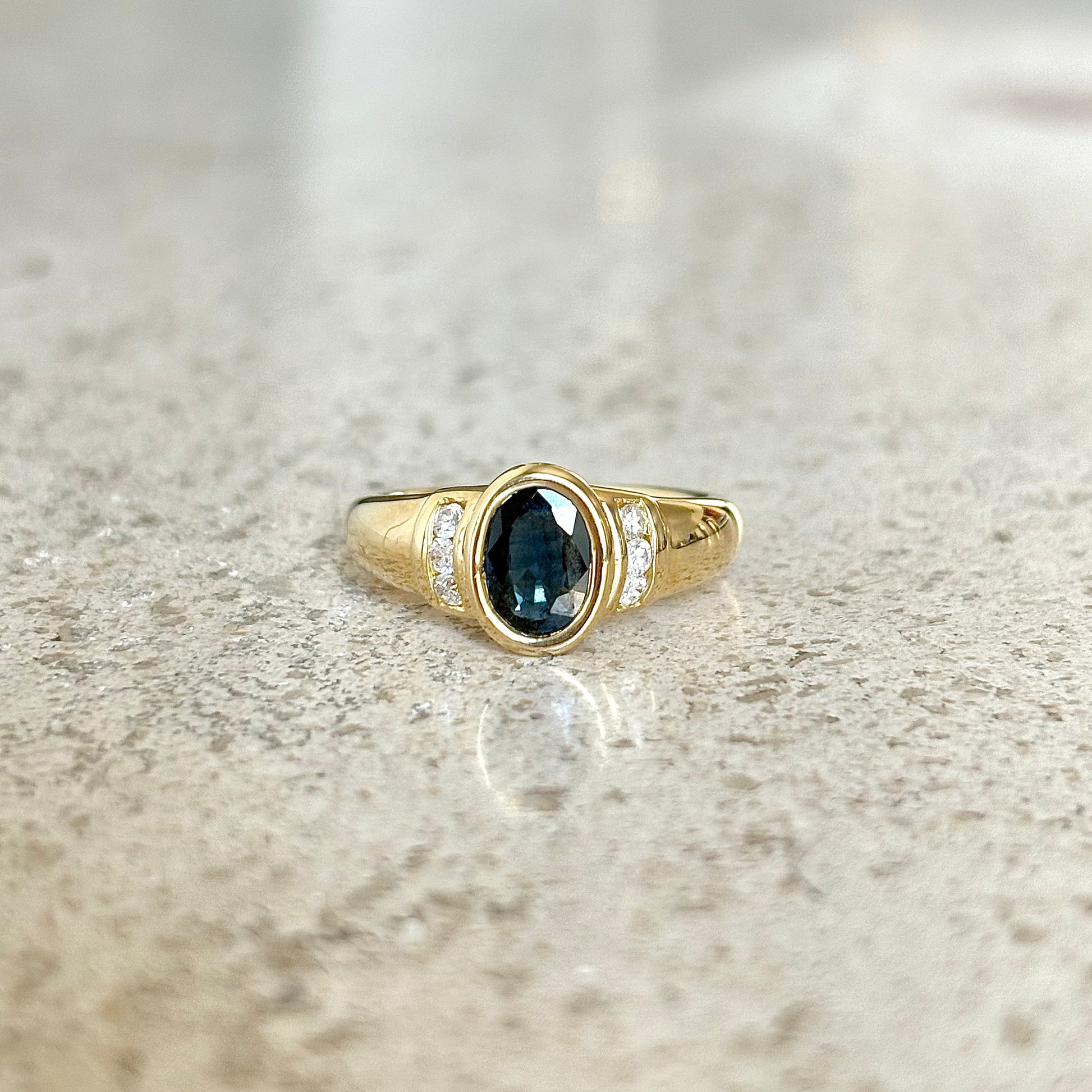 Bague Jonc- Or Jaune 750 Saphir & Diamants
