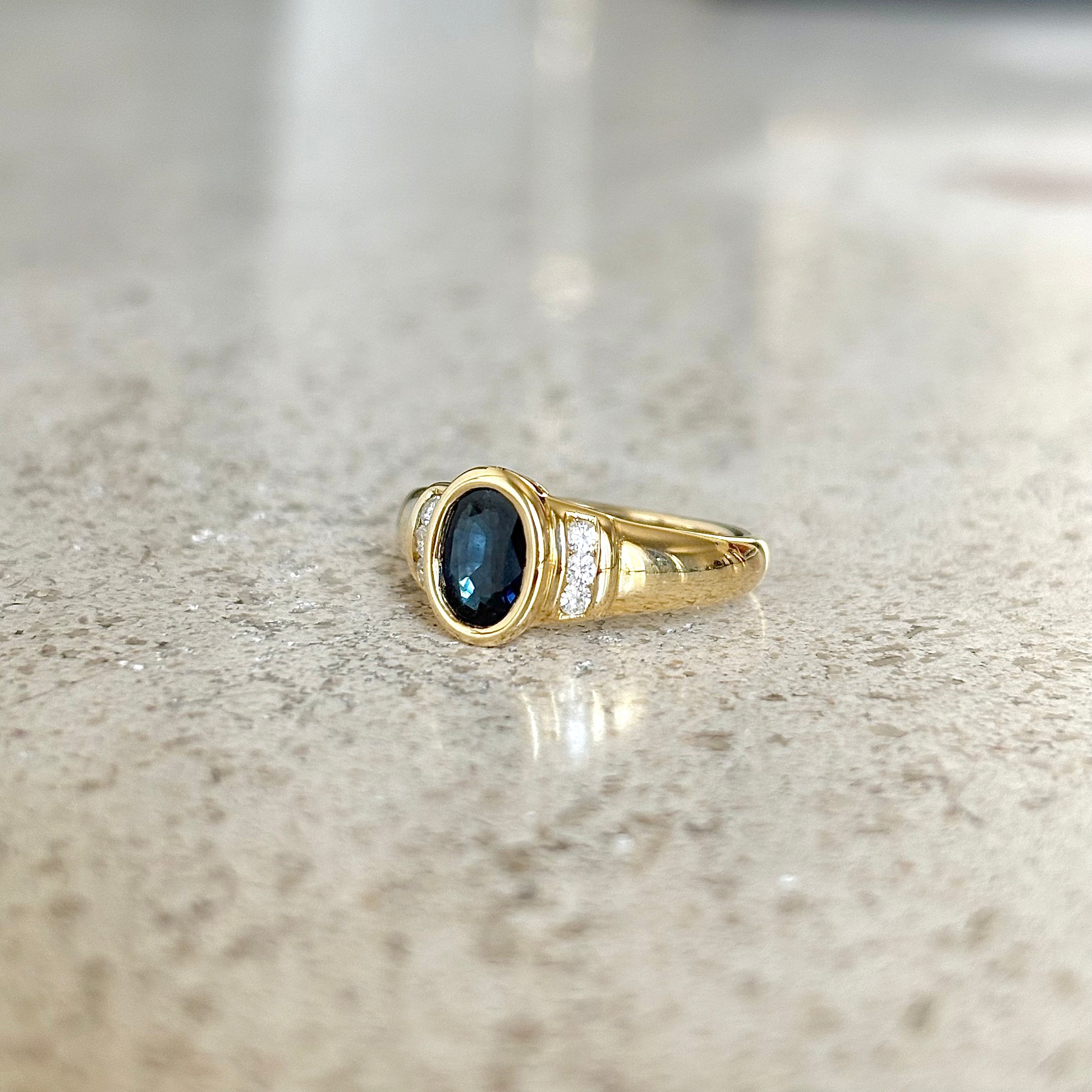 Bague Jonc- Or Jaune 750 Saphir & Diamants