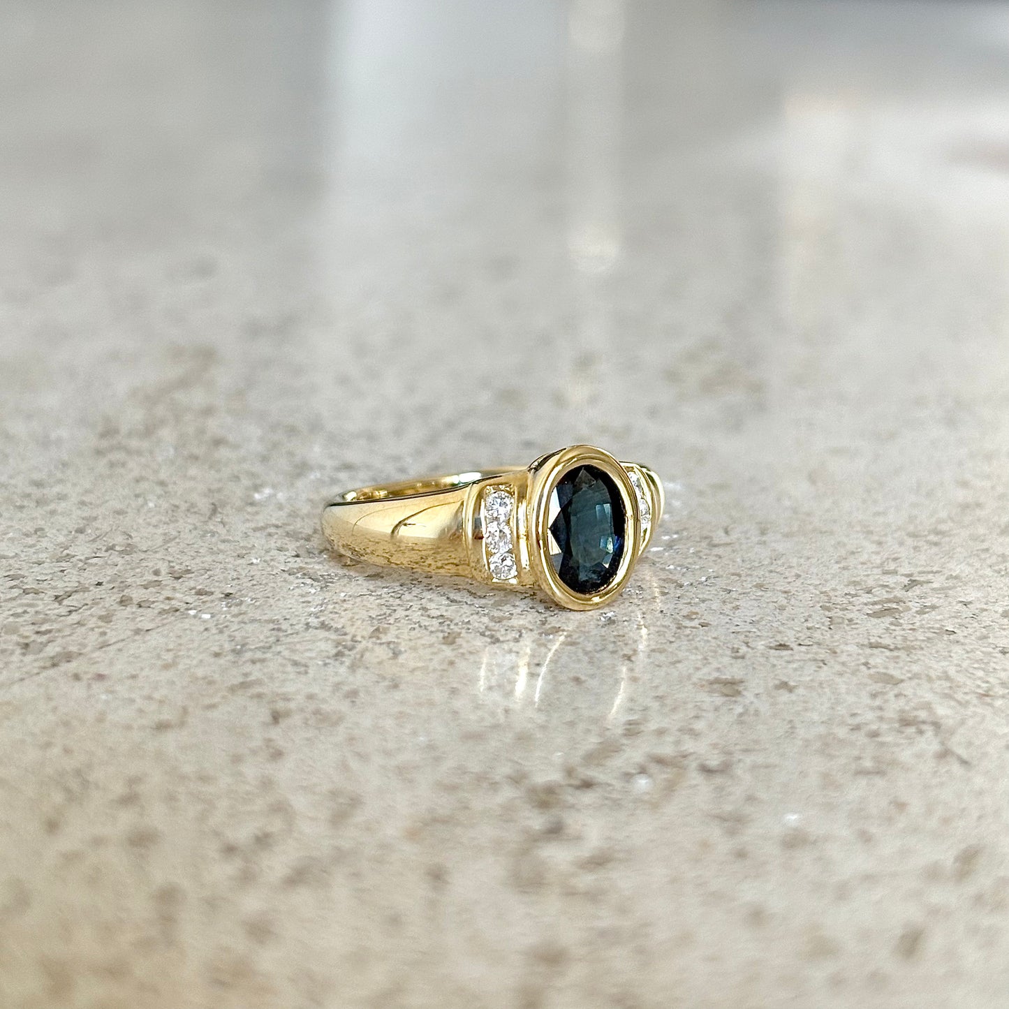 Bague Jonc- Or Jaune 750 Saphir & Diamants