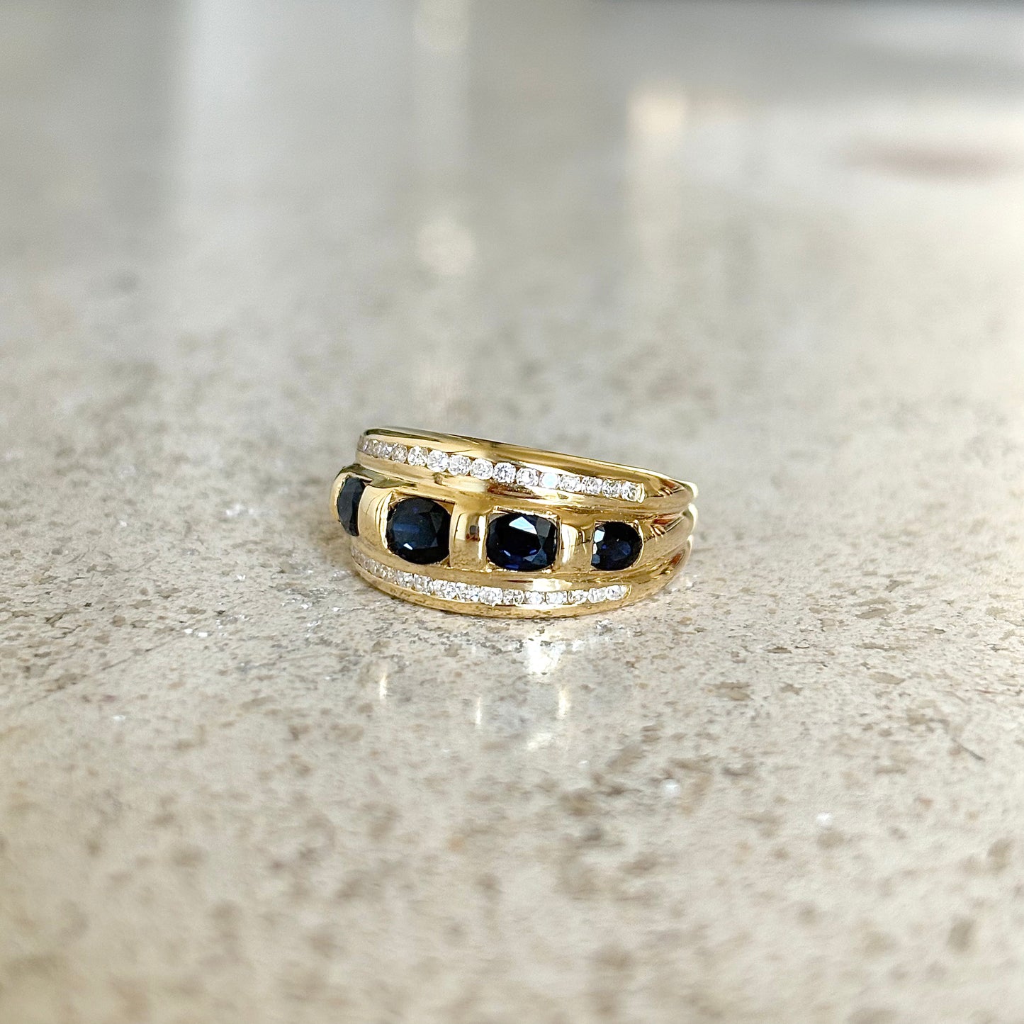 Bague Jonc - Or Jaune 750 Saphirs & Diamants