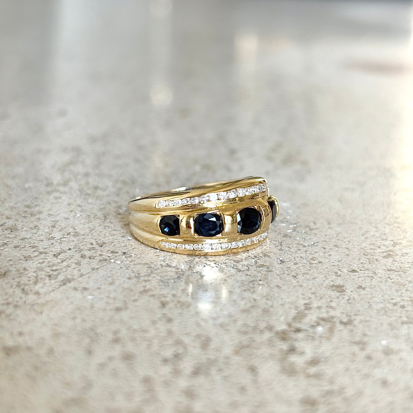 Bague Jonc - Or Jaune 750 Saphirs & Diamants