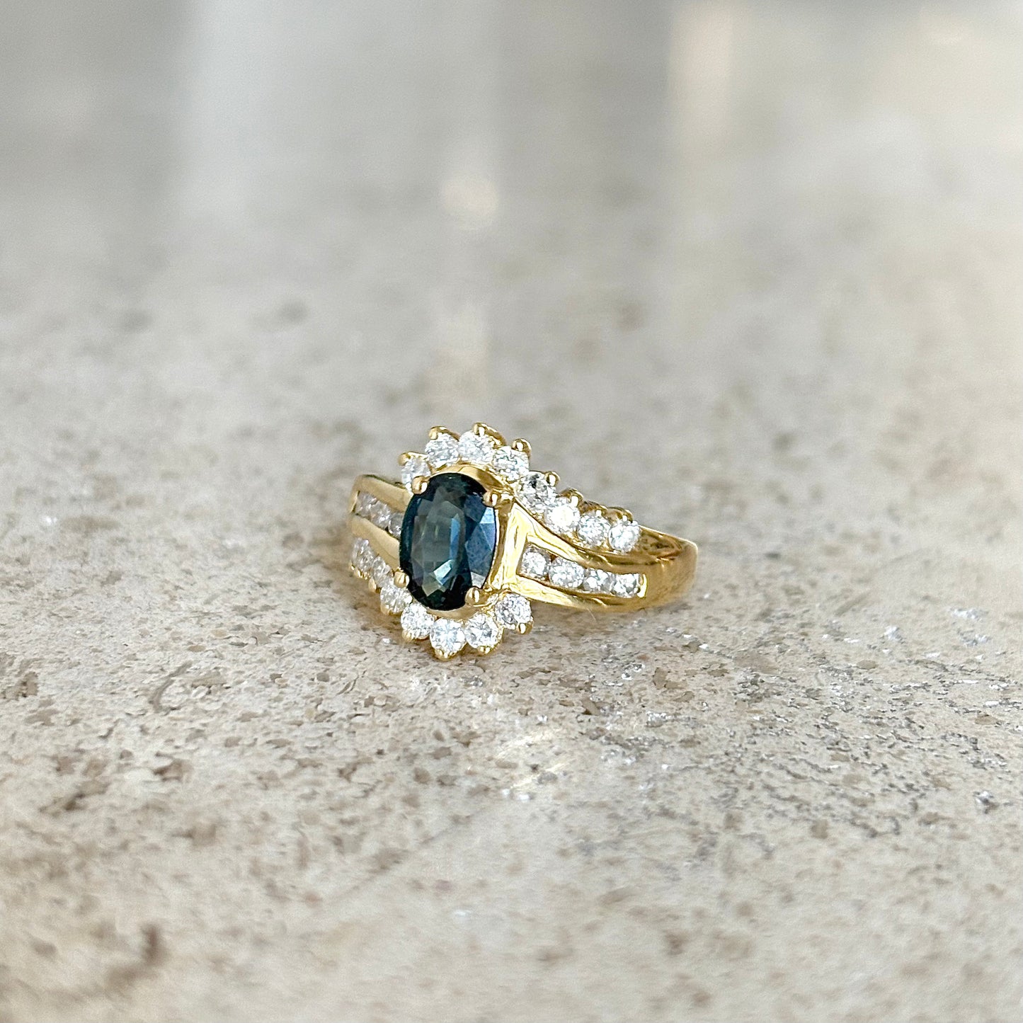 Bague Tourbillon - Or Jaune 750 Saphir & Diamants