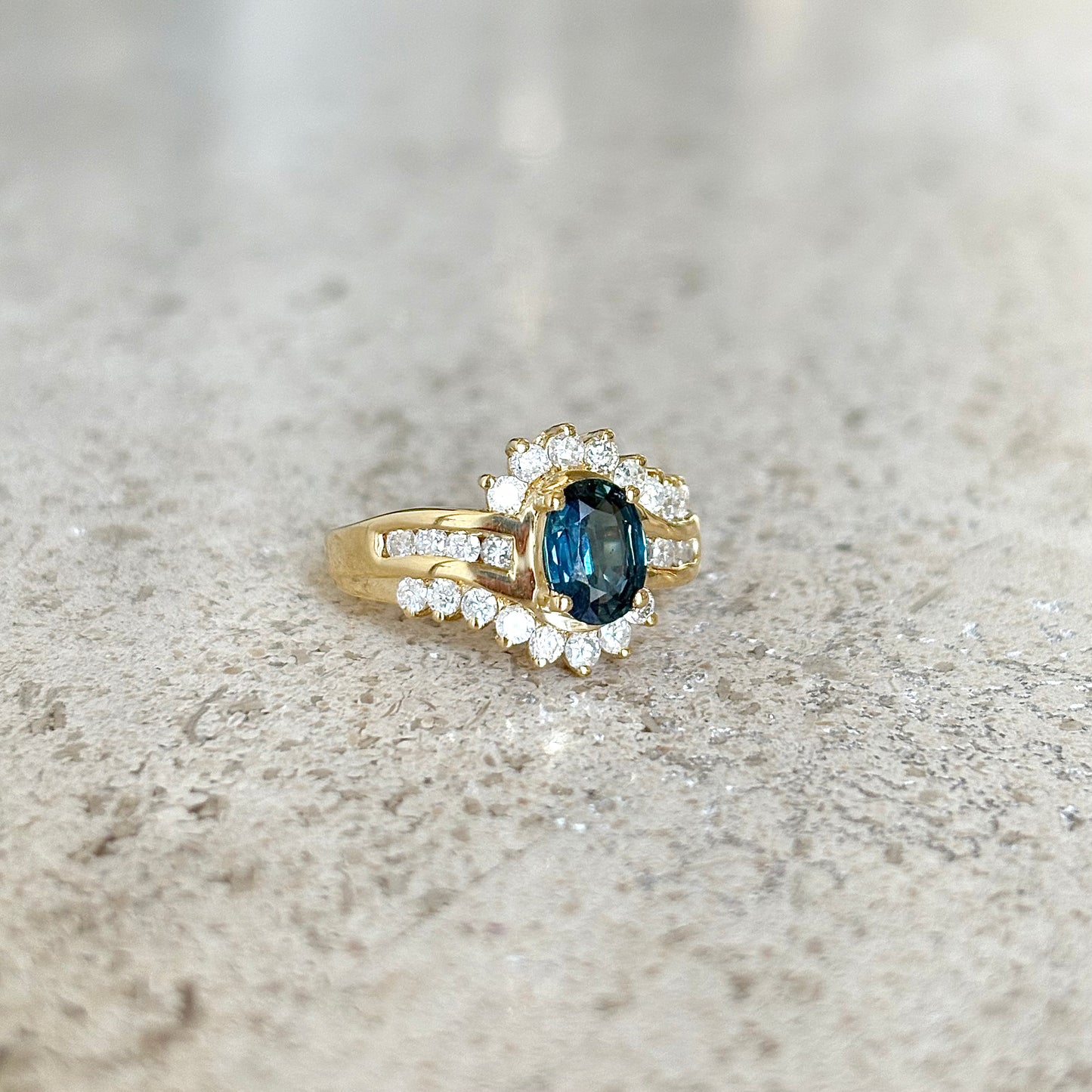 Bague Tourbillon - Or Jaune 750 Saphir & Diamants
