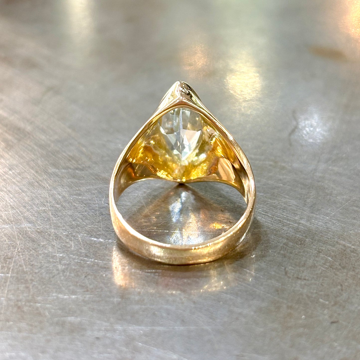 Bague Chevalière Marquise - Or Jaune 750 & Topaze