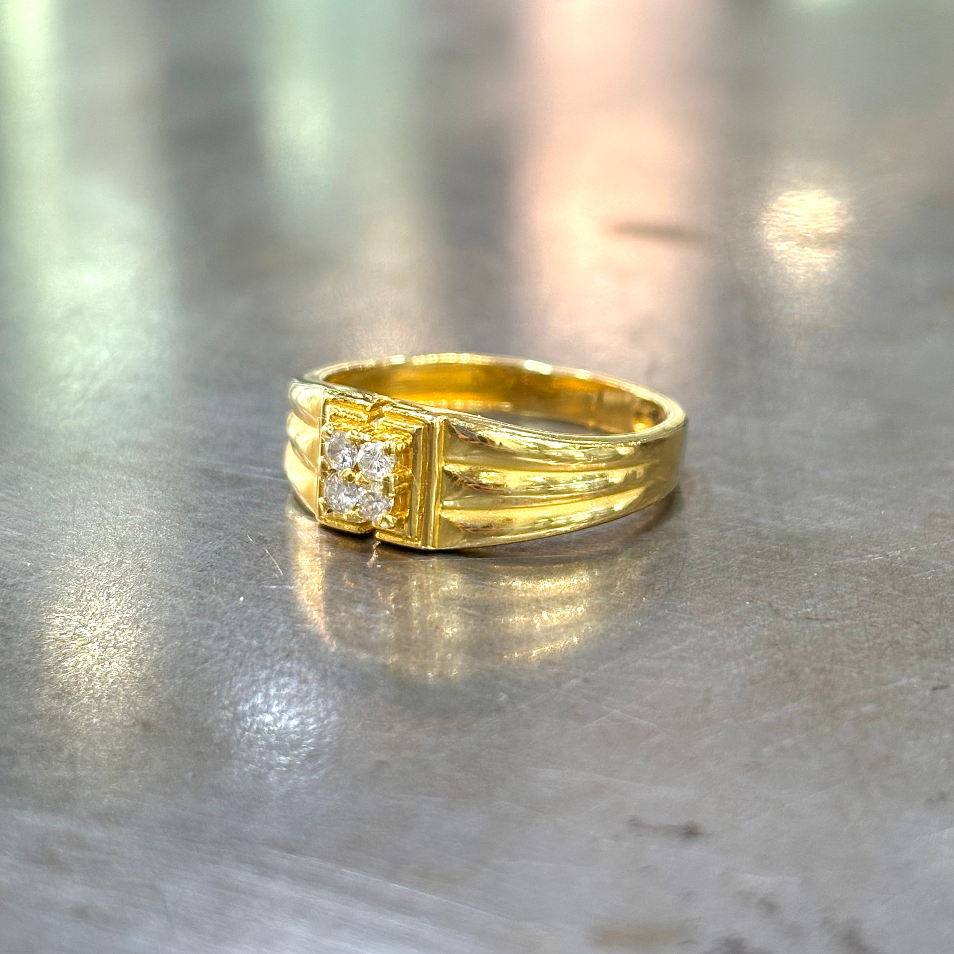 Bague Chevalière - Or Jaune 750 & Diamants