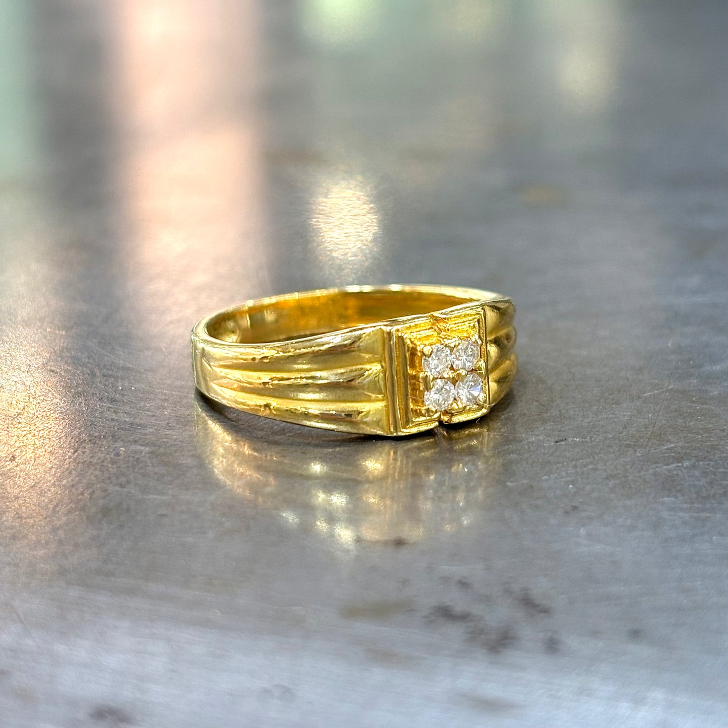 Bague Chevalière - Or Jaune 750 & Diamants