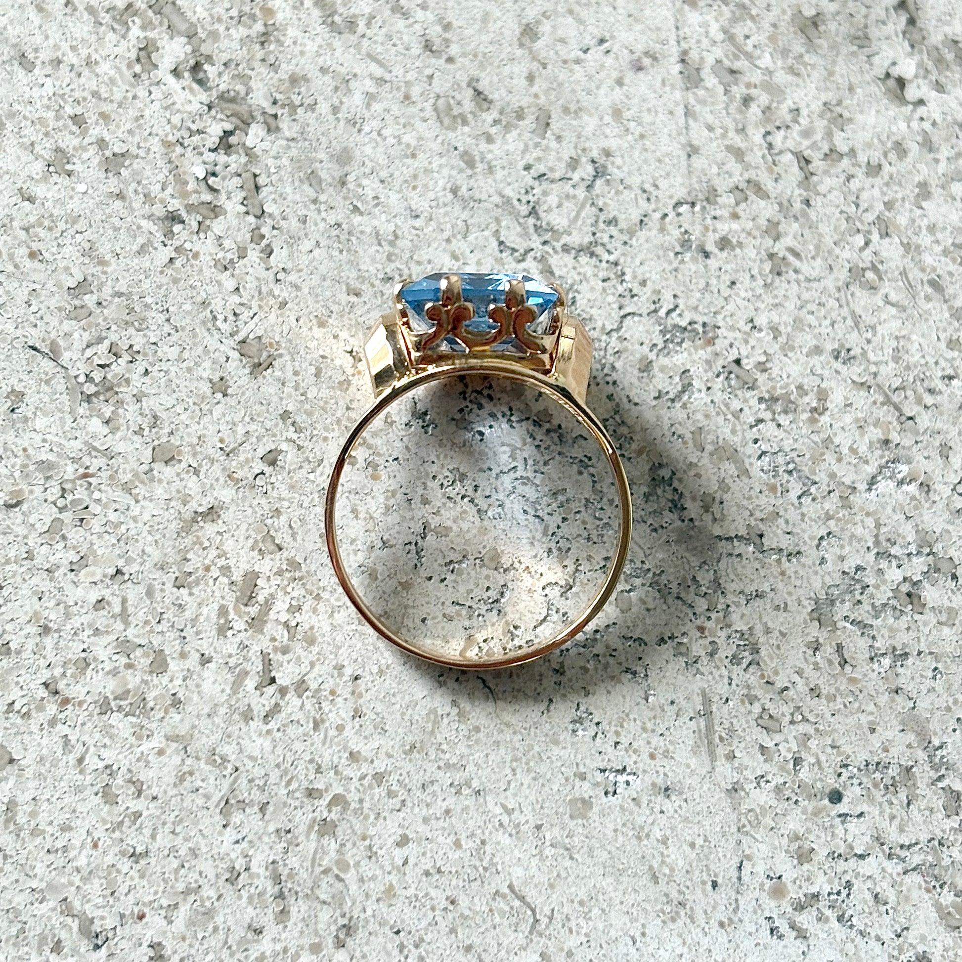 Bague Vintage Cocktail - Or Jaune 750 & Topaze