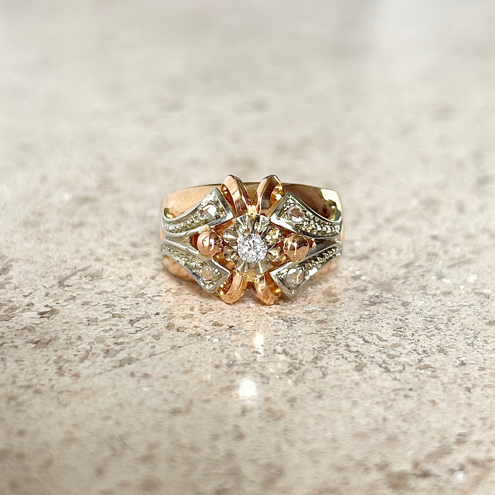 Bague Vintage Art Déco - Or Rose 750 & Diamants