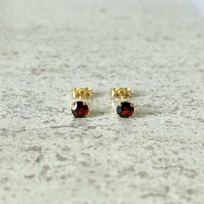 Boucles D'oreilles Puces - Or Jaune 750 & Grenats