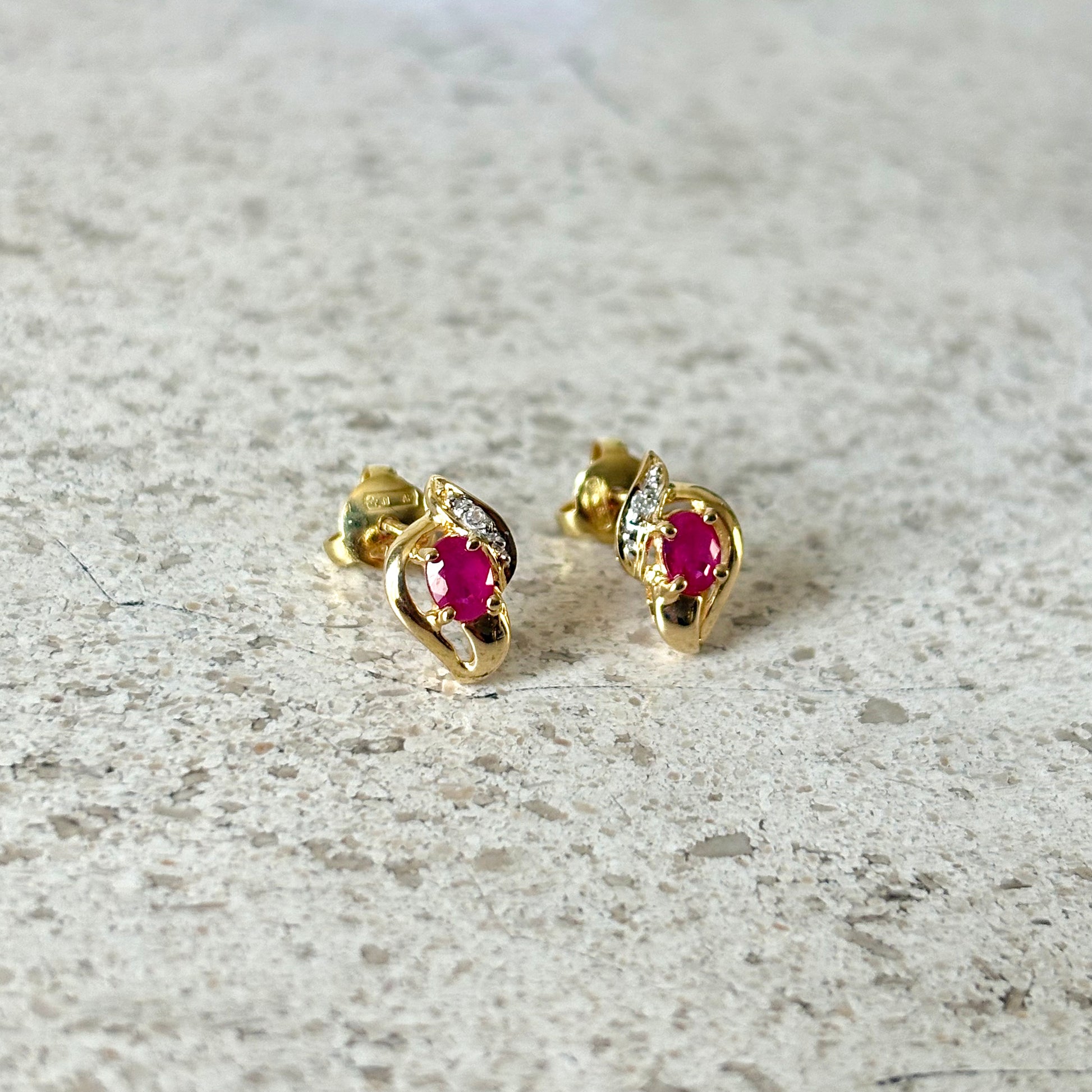 Boucles D'oreilles Rubis - Or Jaune 750