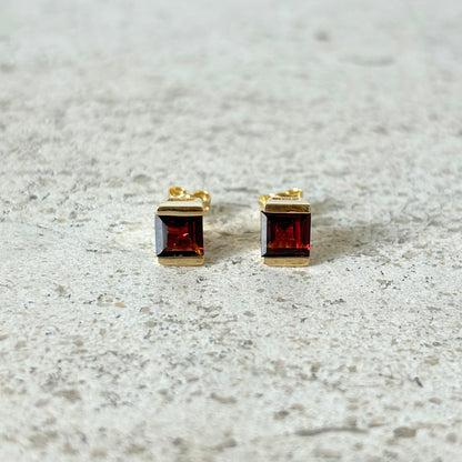 Boucles D'oreilles Puces - Or Jaune 750 & Grenats