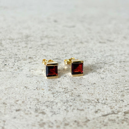 Boucles D'oreilles Puces - Or Jaune 750 & Grenats
