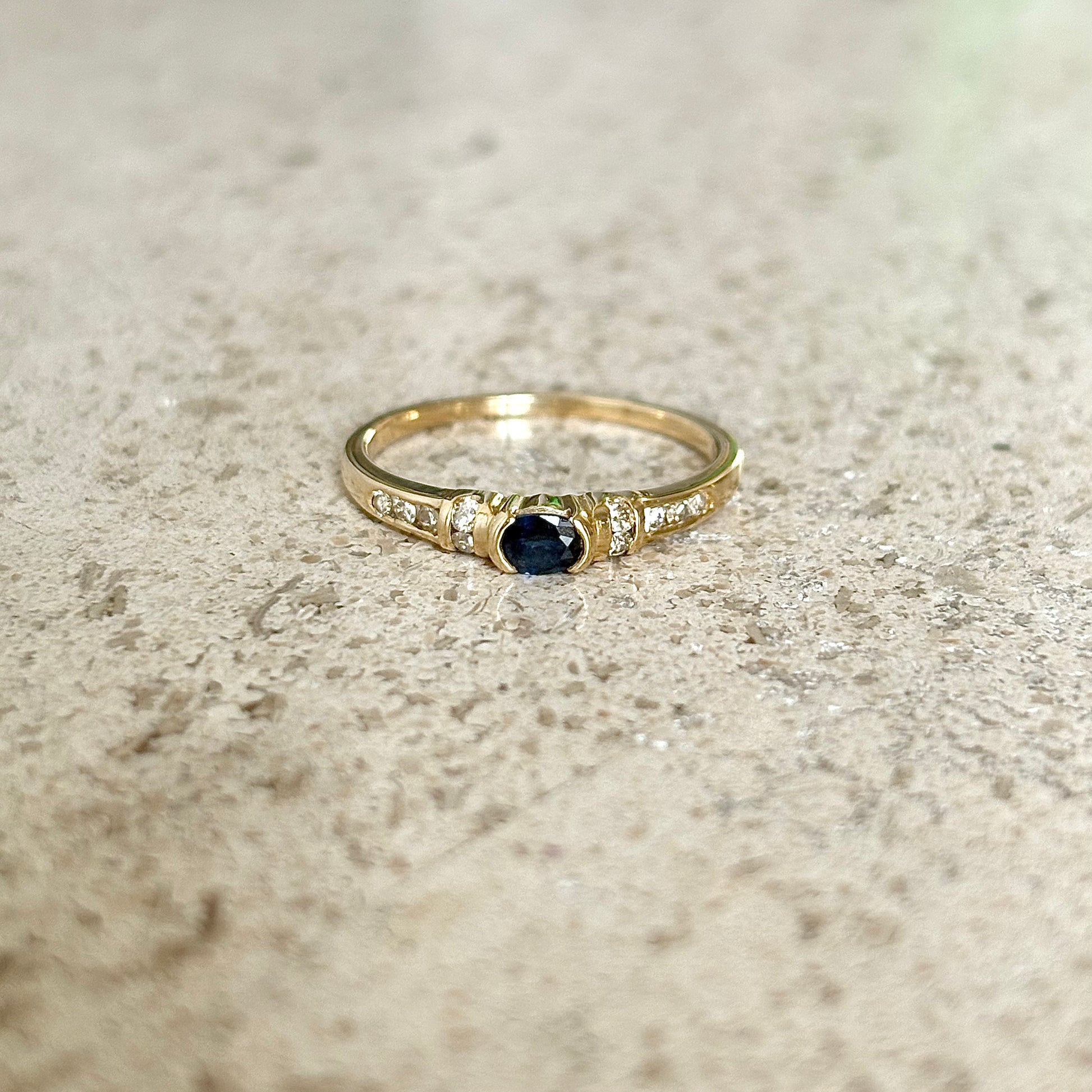 Bague Solitaire - Or Jaune 750 Saphir & Diamants