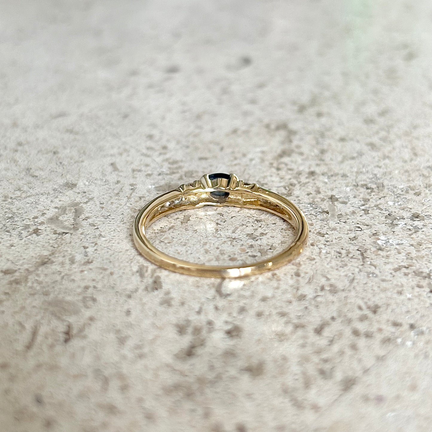 Bague Solitaire - Or Jaune 750 Saphir & Diamants