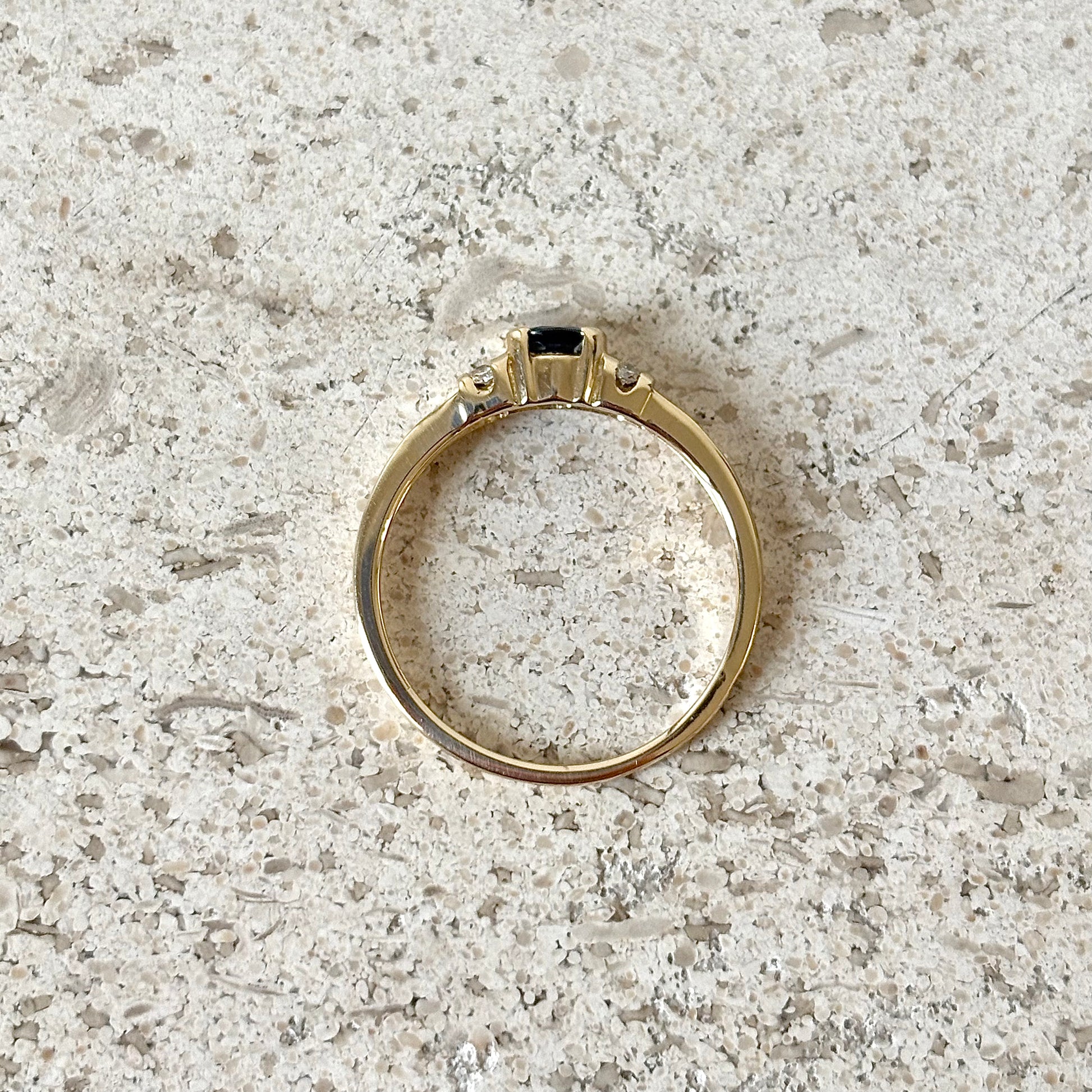 Bague Solitaire - Or Jaune 750 Saphir & Diamants