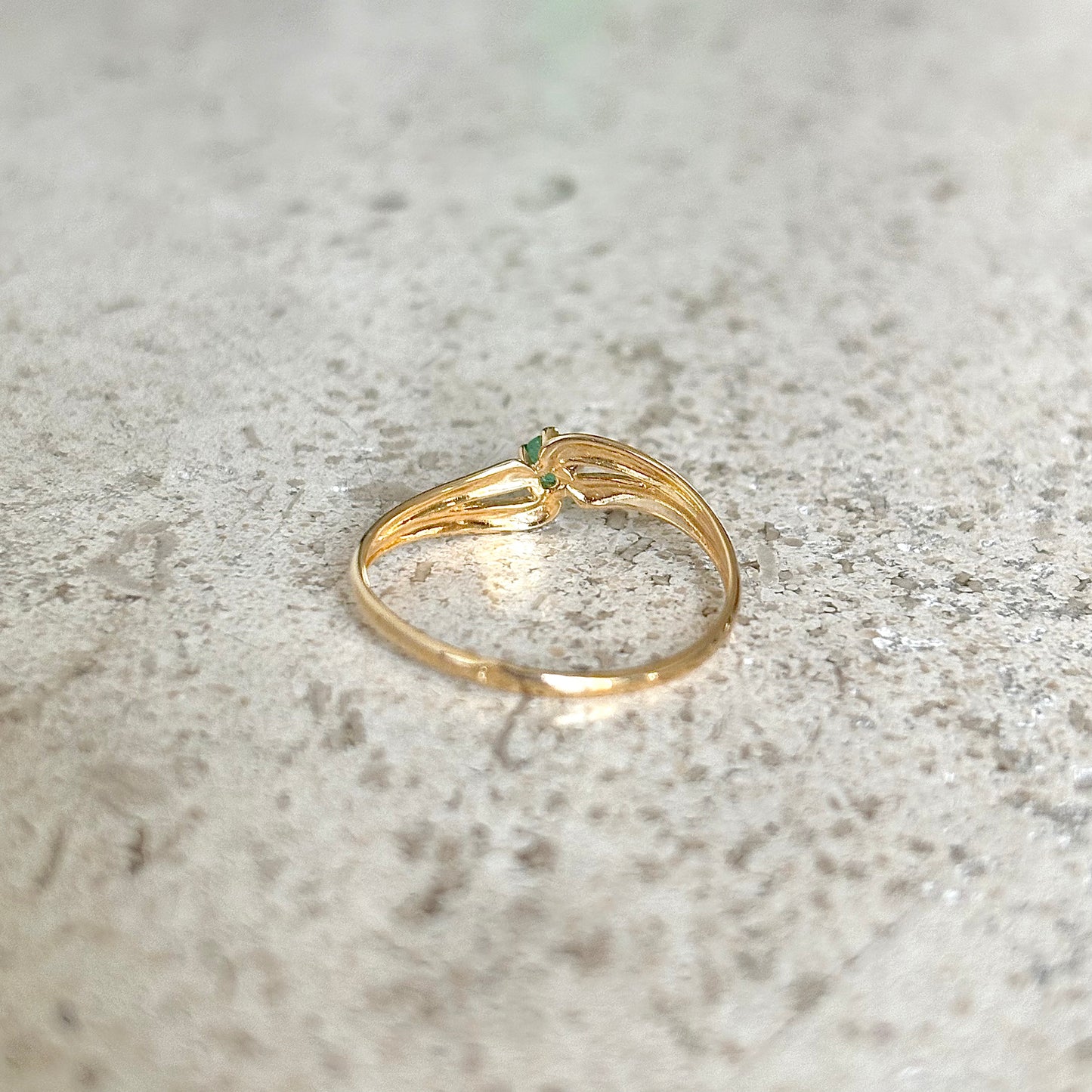 Bague Solitaire - Or Jaune 750 & Émeraude