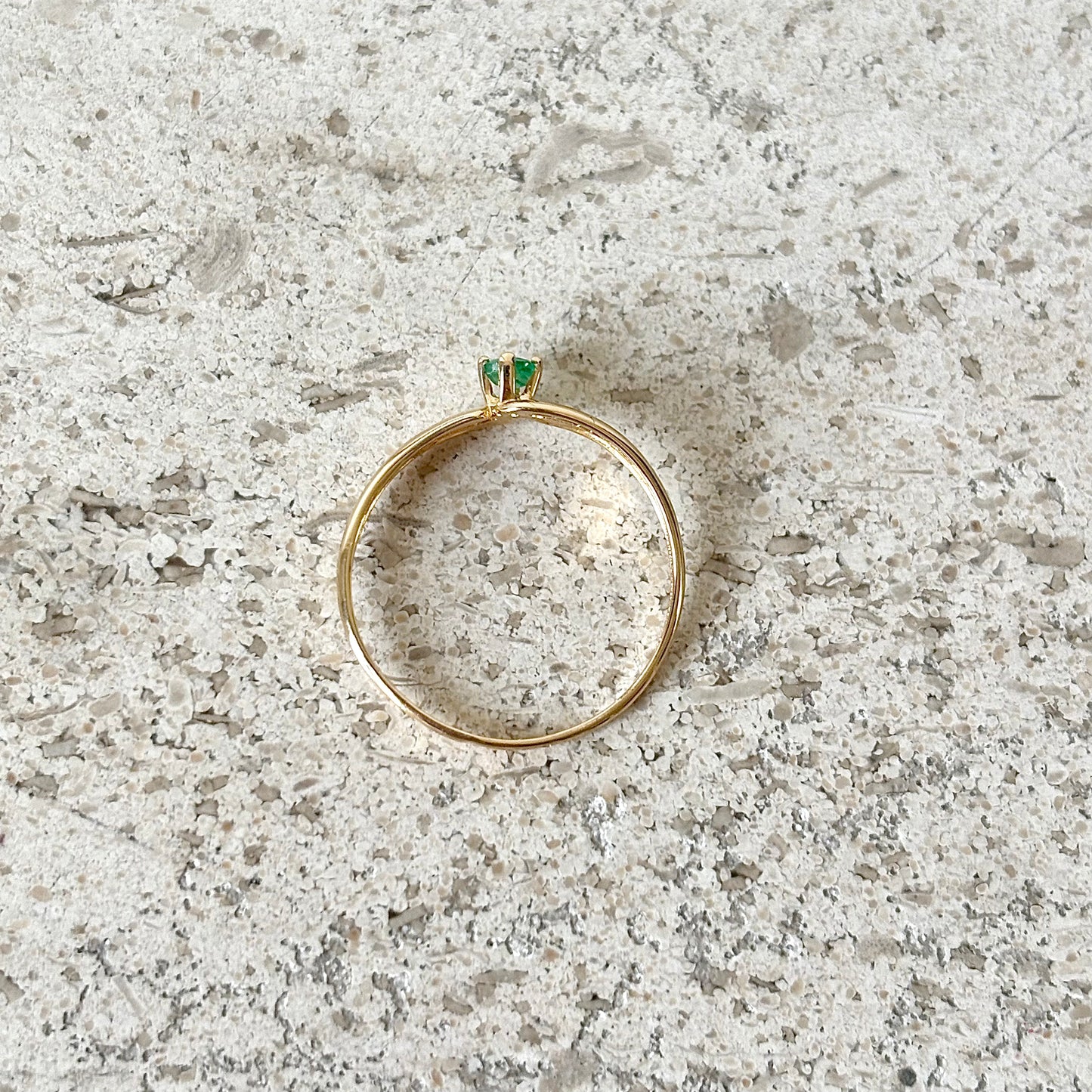 Bague Solitaire - Or Jaune 750 & Émeraude