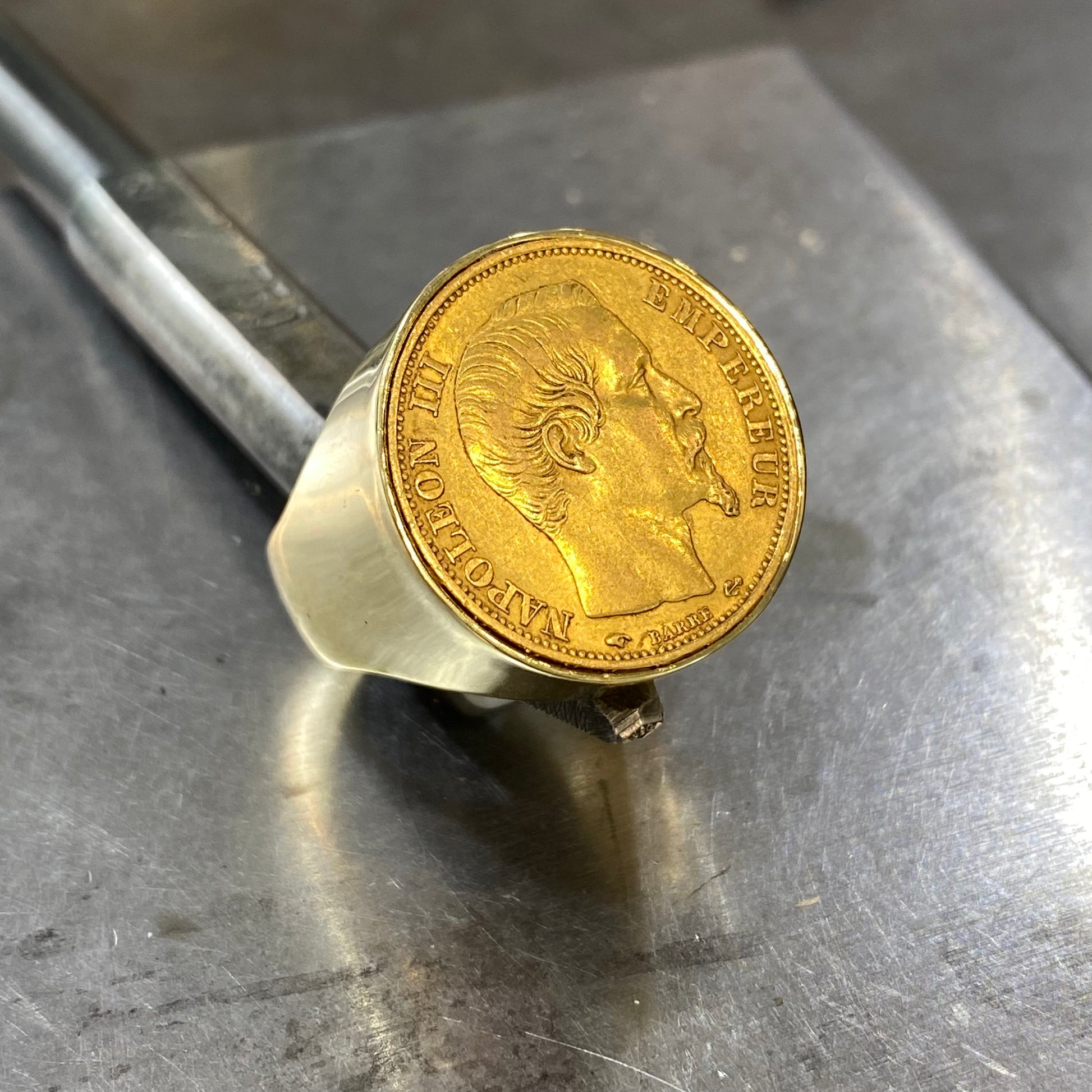 Bague Chevaliere Piece Or Jaune 750 Piece Or 20 Francs Napoleon 46