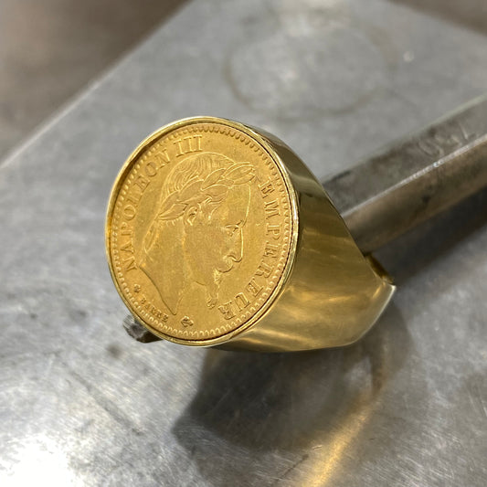 Bague Chevalière Pièce - Or Jaune 750 & Pièce 10 Francs Napoléon