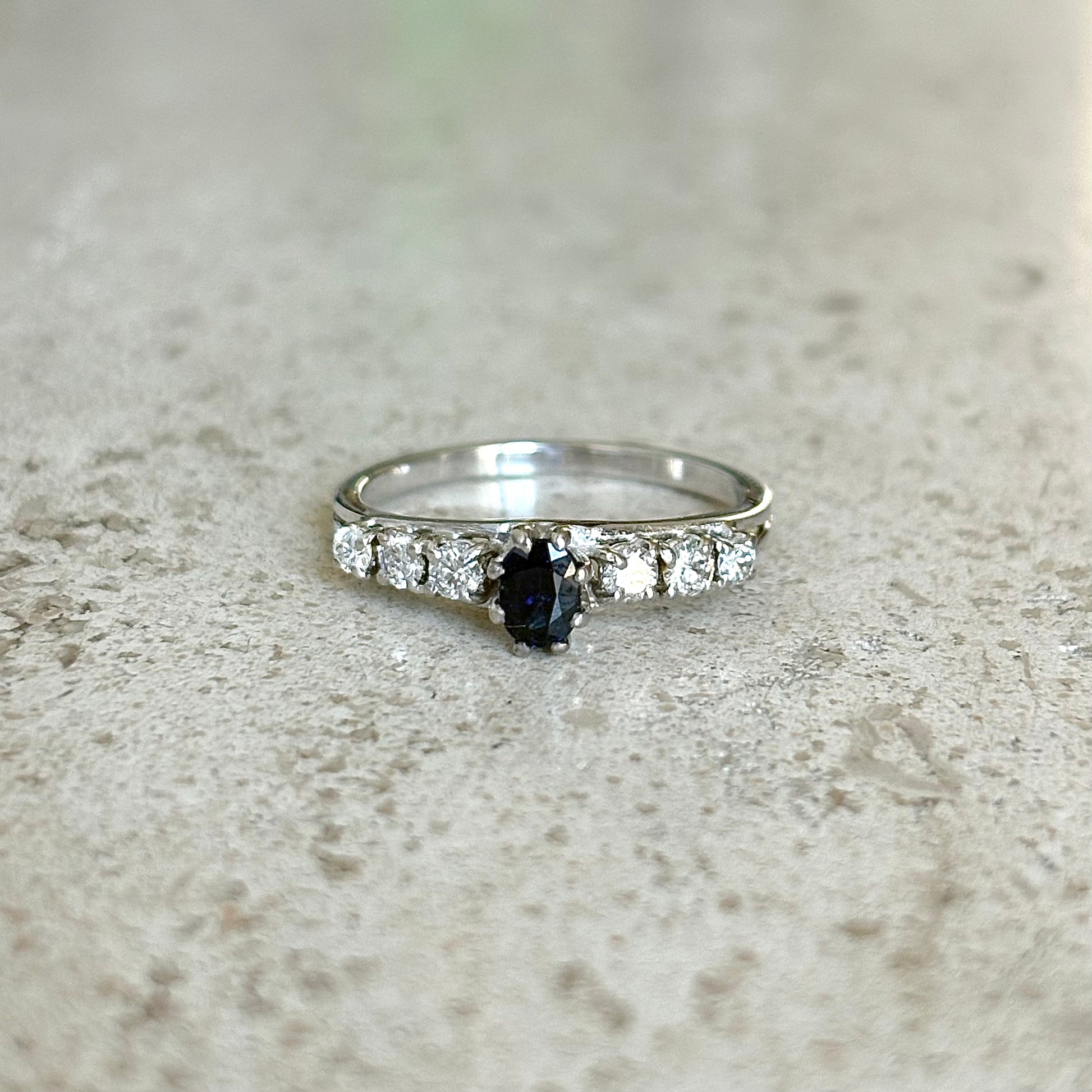 Bague Solitaire Vintage - Or Blanc 750 Saphir & Diamants