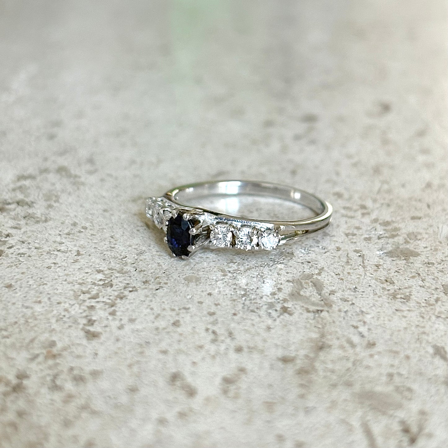 Bague Solitaire Vintage - Or Blanc 750 Saphir & Diamants