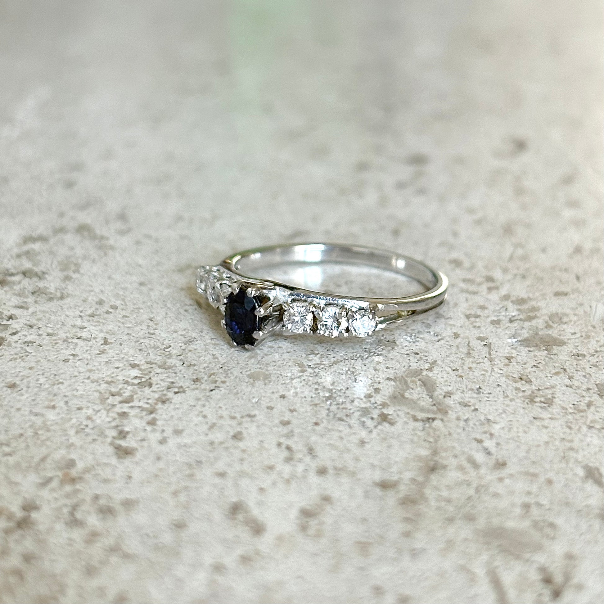 Bague Solitaire Vintage - Or Blanc 750 Saphir & Diamants