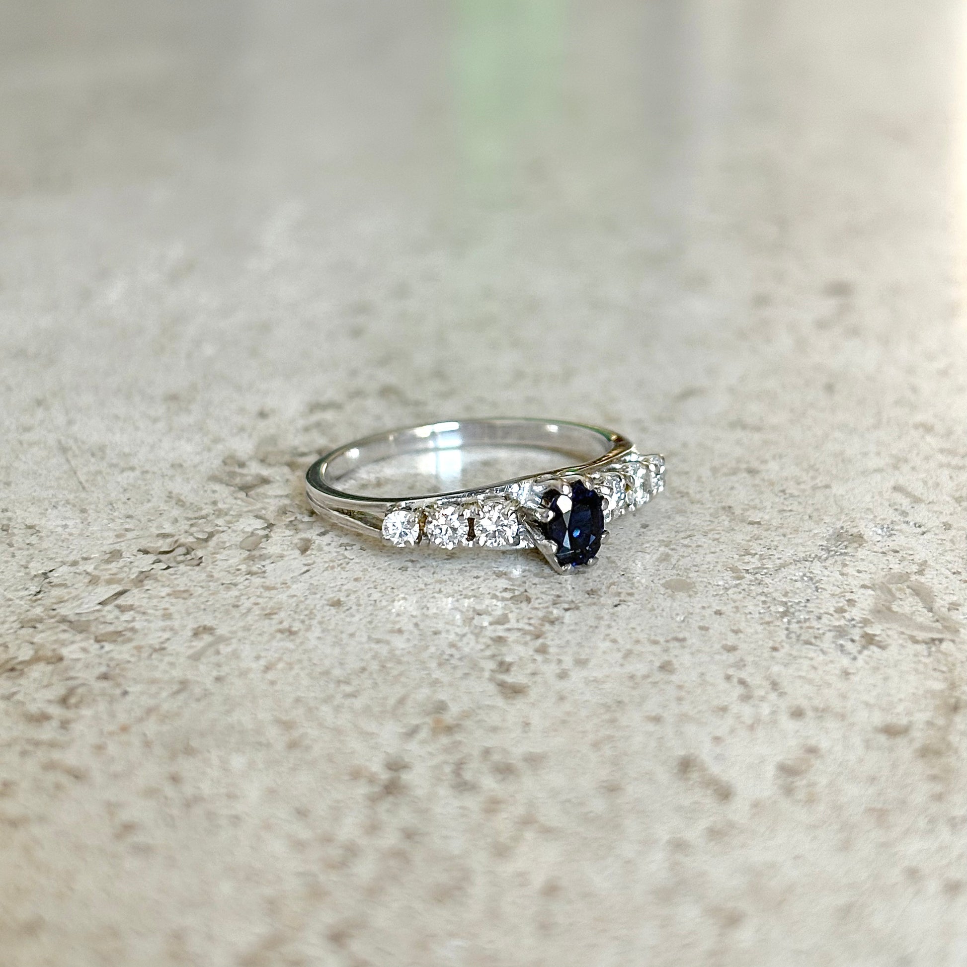 Bague Solitaire Vintage - Or Blanc 750 Saphir & Diamants