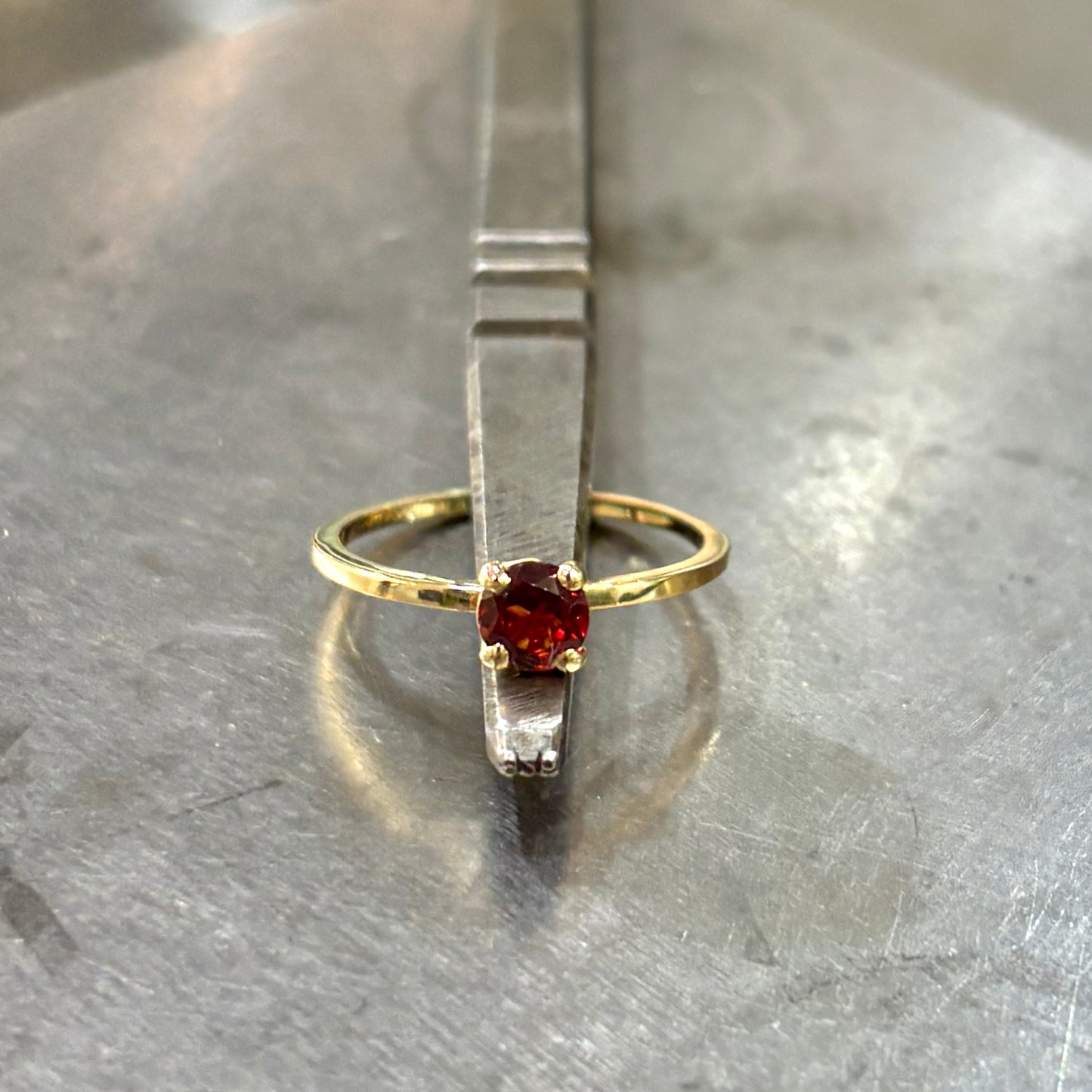 Bague Lapuna - Or Jaune 750 & Grenat