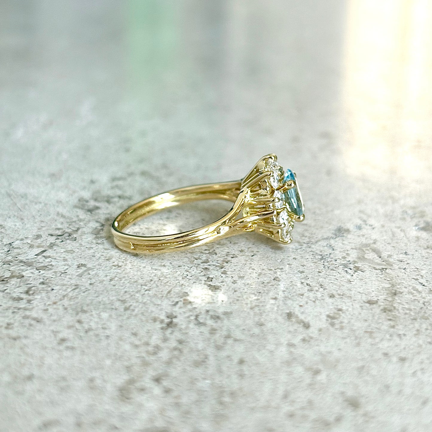 Bague Marguerite - Or Jaune 750 Aigue-Marine & Diamants