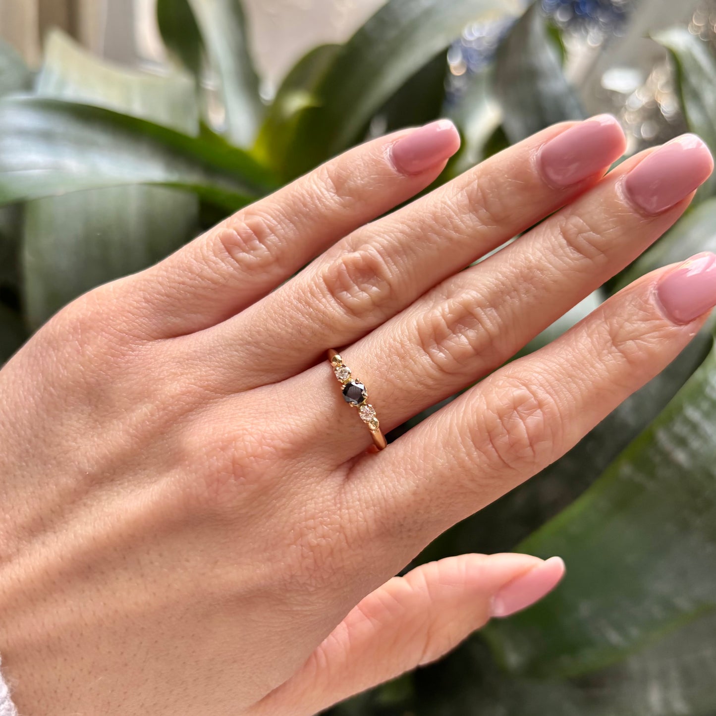 Bague Ponyo - Or Jaune 750 & Diamants Noir